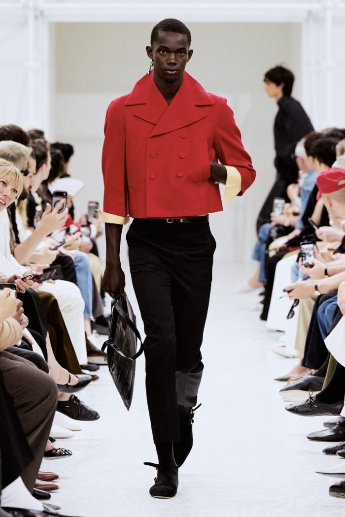 CELINE_S27_LOOK_60-Grande-rqf3ttjp7hlc8q4jzmiw26tc4735ifckhbimfvsk5g.jpeg