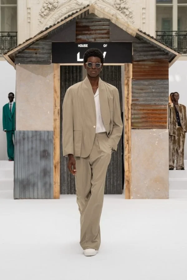LAD-SS27-Look-16-Grande-rqihnt6nwkwp8eevt5lhkxe2b5c7wp6rvn9yt6ou94.jpeg
