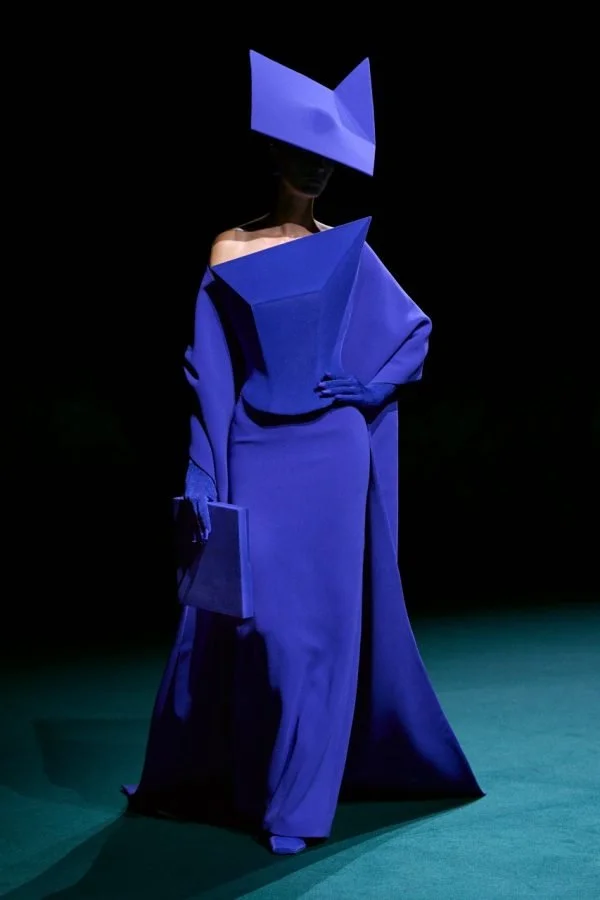 Robert-Wun_fw26_runway_press_look_04-Grande-rqqha9mxpbdnoxzj1xcpl0l7d5jecdnxhg7q3217ag-2.jpeg