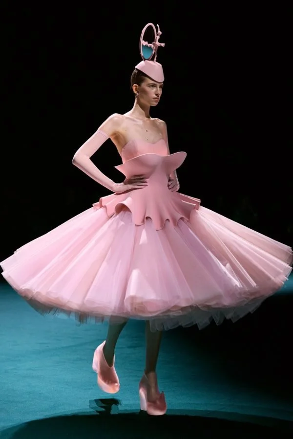Robert-Wun_fw26_runway_press_look_19-Grande-rqqhbezu20y9vsbgcf8amq5hi3vjr284b4x378bvoo.jpeg