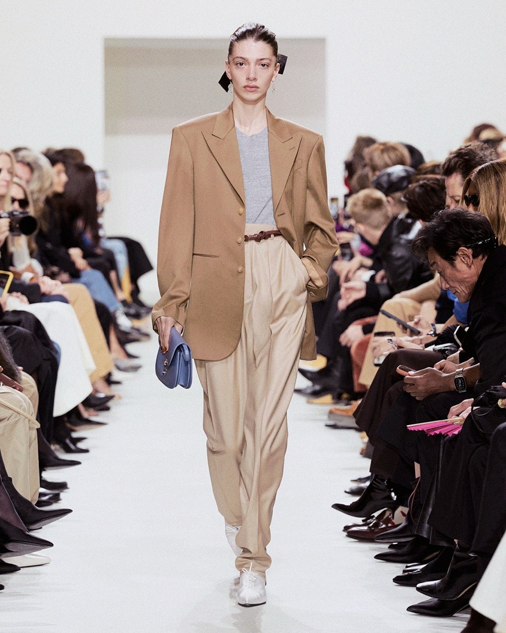 LOOK05 - Grande.jpeg