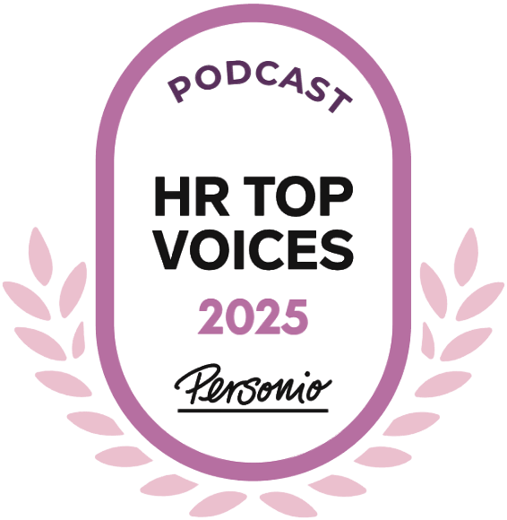 Logo des HR Top Voices 2025 Podcasts mit dem Titel "Personio" und einer lilafarbenen Laubkranz