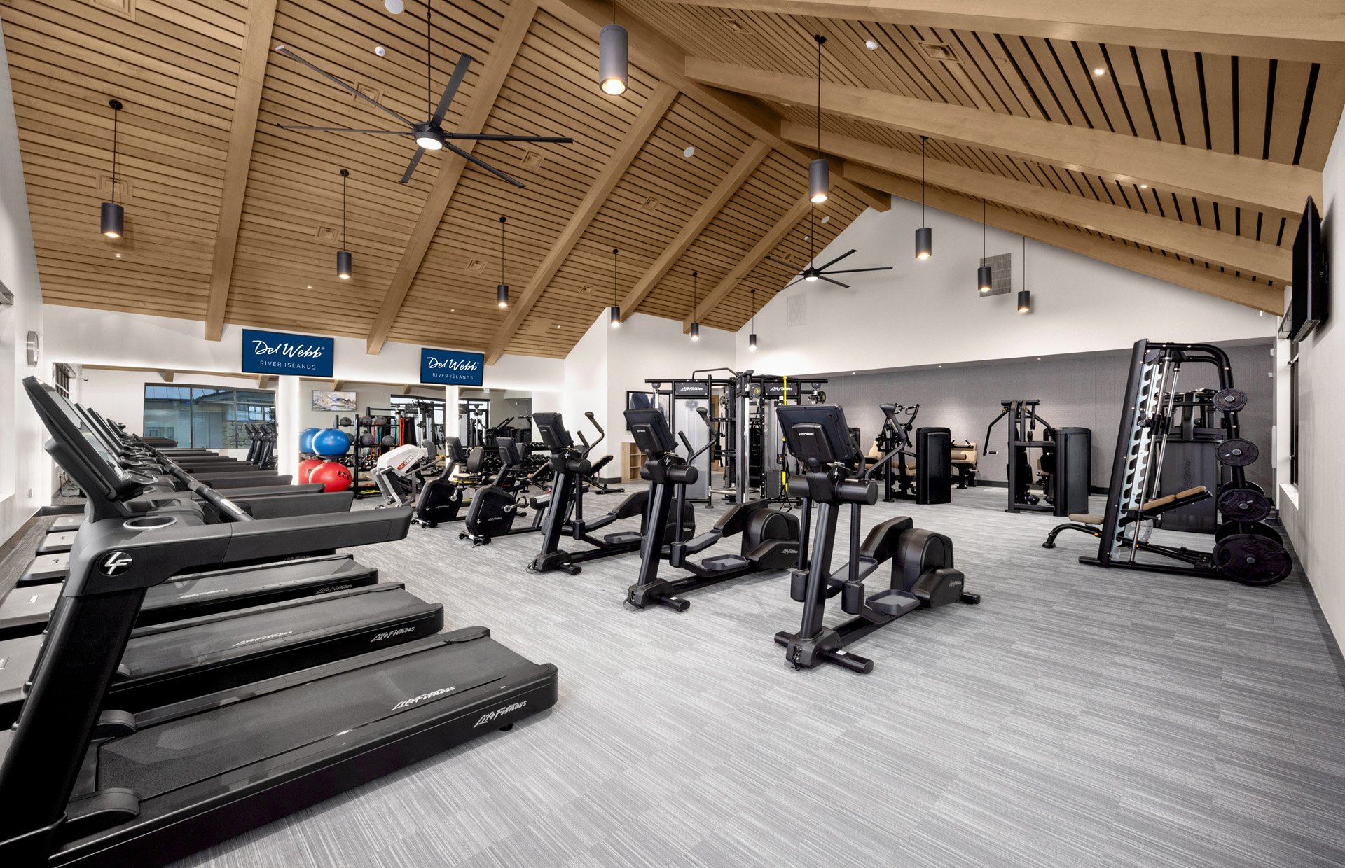 Pulte_DelWebbAtRiverIslandAmenity_Clubhouse-FitnessCenter_5840c-1920x1240 (1).jpg