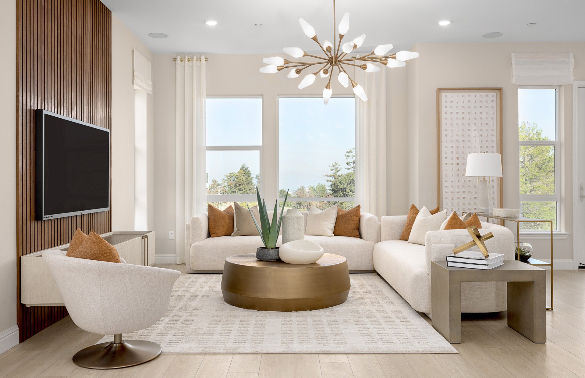 Pulte_ElevateAtTheHeights_Plan2-GreatroomCameo_8702a-1920x1240.jpg