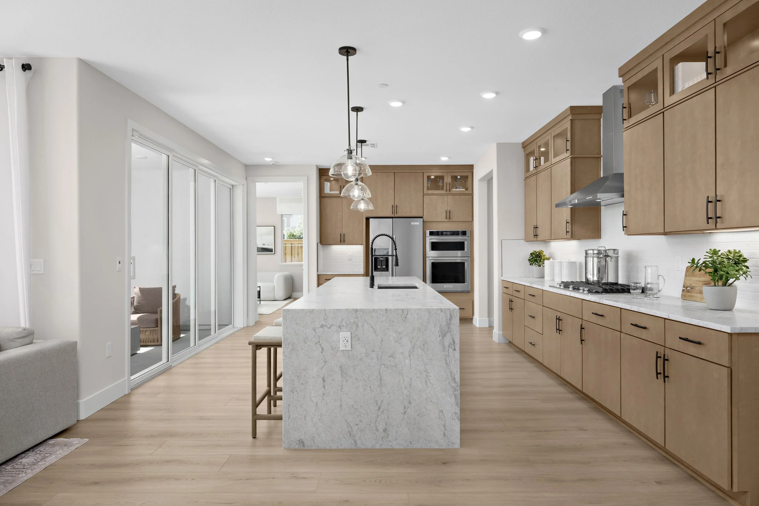 PulteNoCal_MainstayatRiverIsland_Plan3-Kitchen2_1868a-3300x2200.jpg
