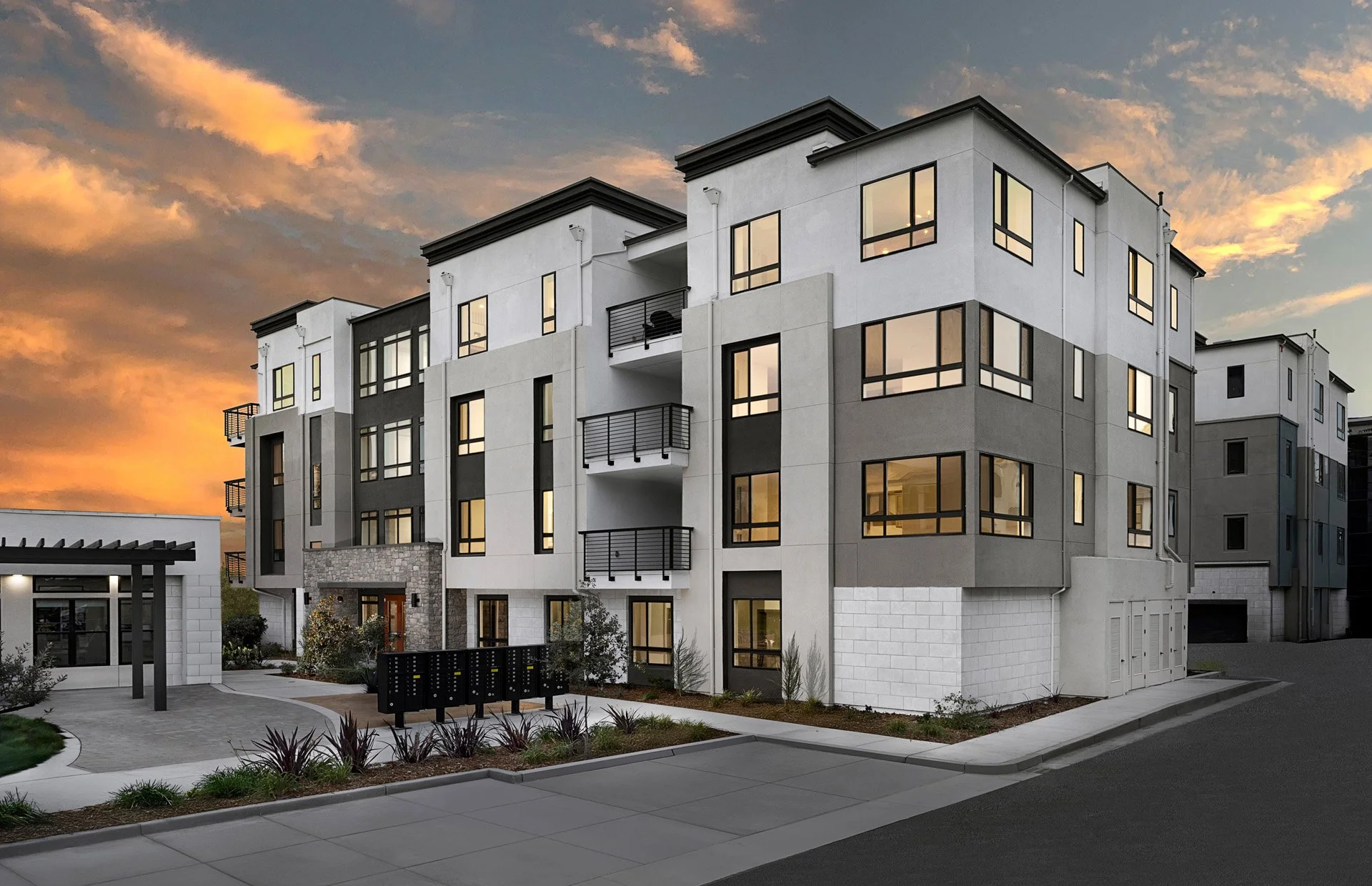 Pulte_ApolloAtSquare_StreetsceneDusk_0057f-1920x1240.jpg