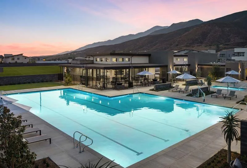 Landsea_NarraHills_RecCenter-PoolTwilight_0389c-4x200.jpg