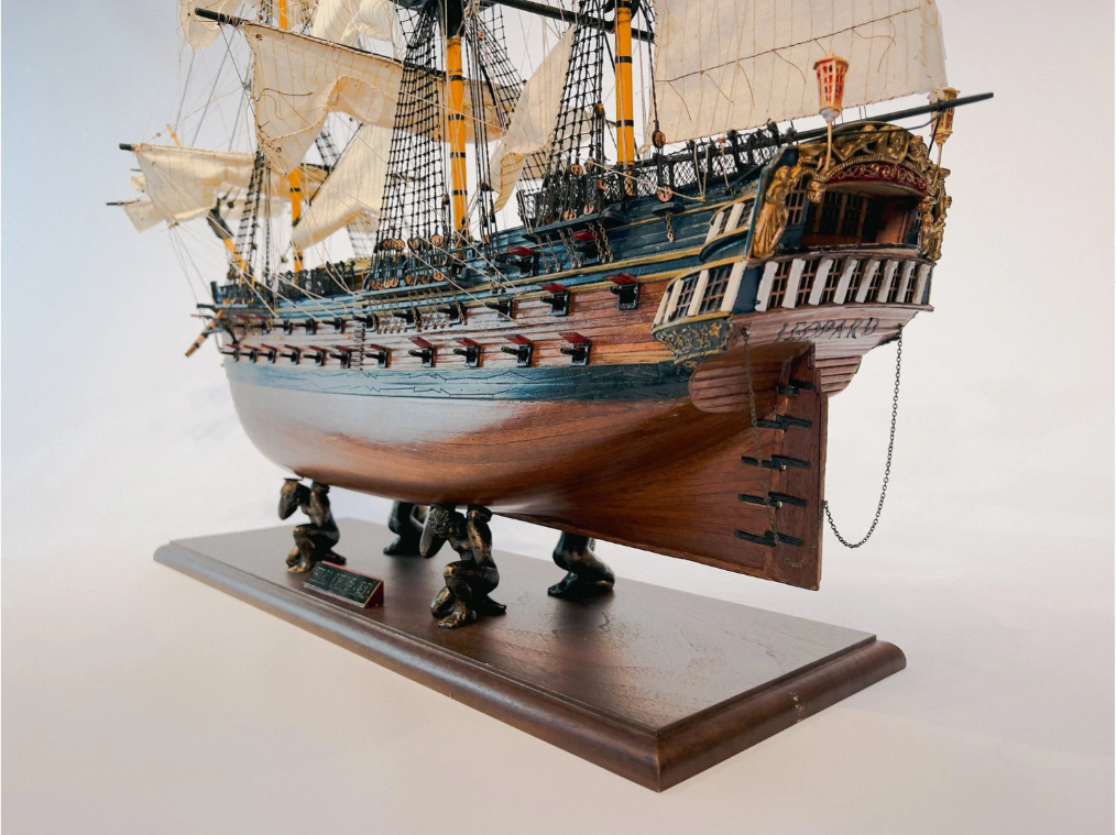 HMS Leopard (3).png