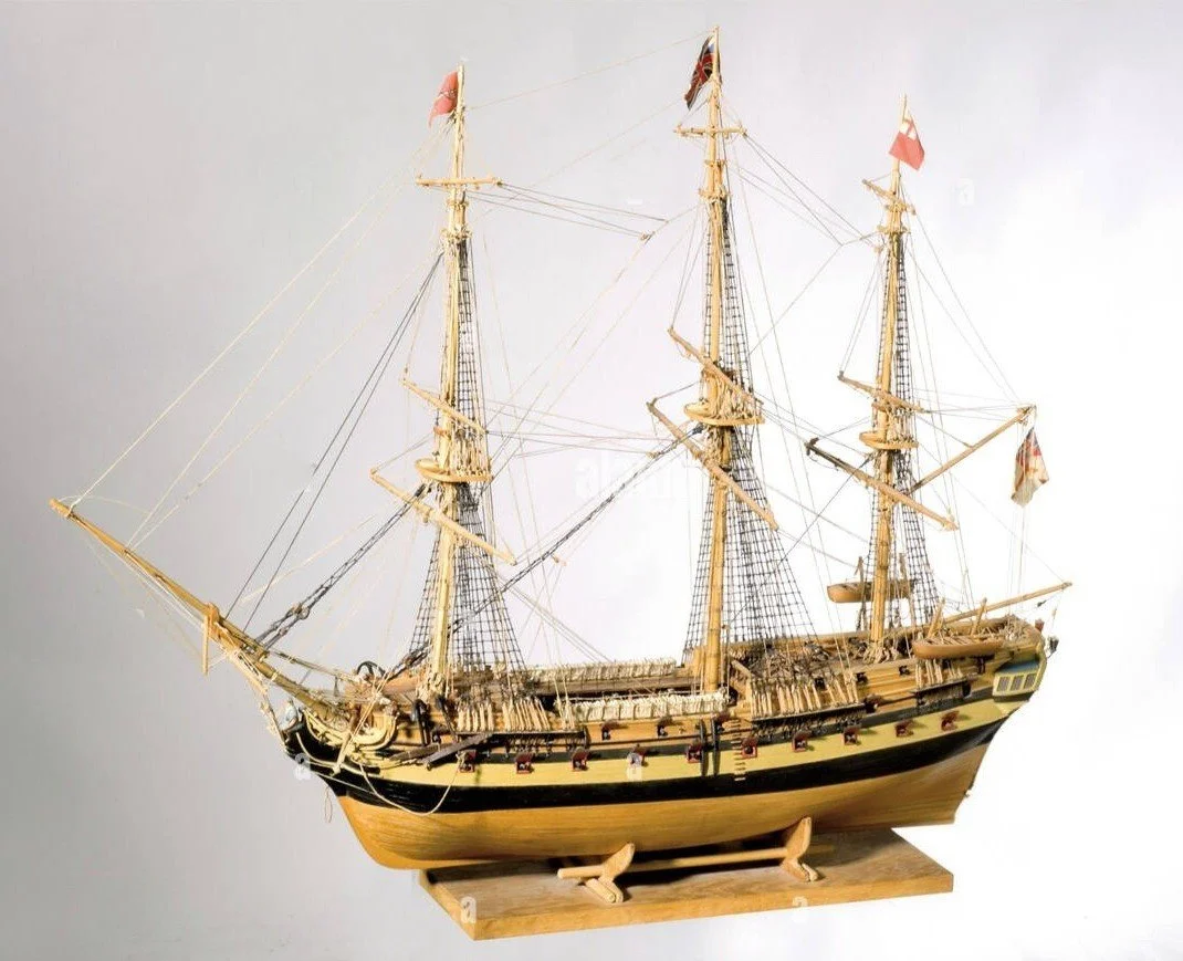 Fragata HMS Serapis (1).jpg