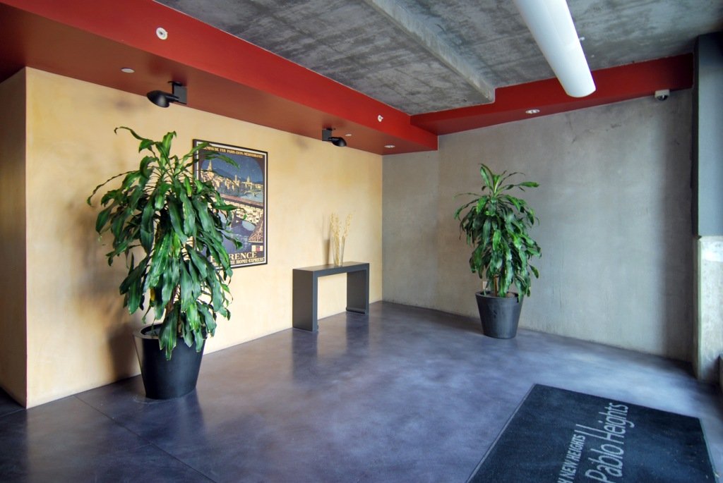 6501 San Pablo Lobby.JPG