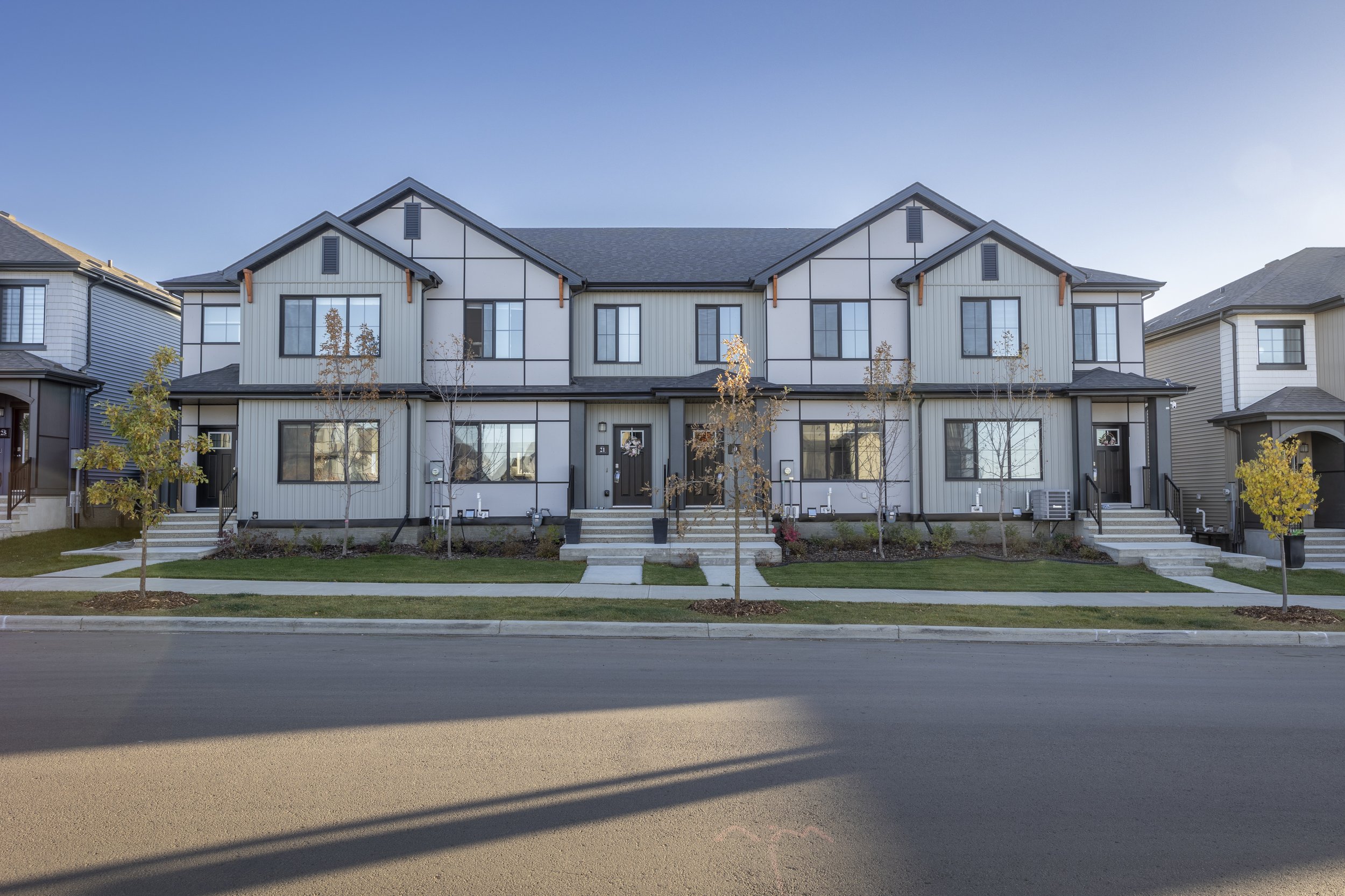 123 Chelles Wynd | Townhome | 3 Beds | 2.5 Bath | 1,564 SF