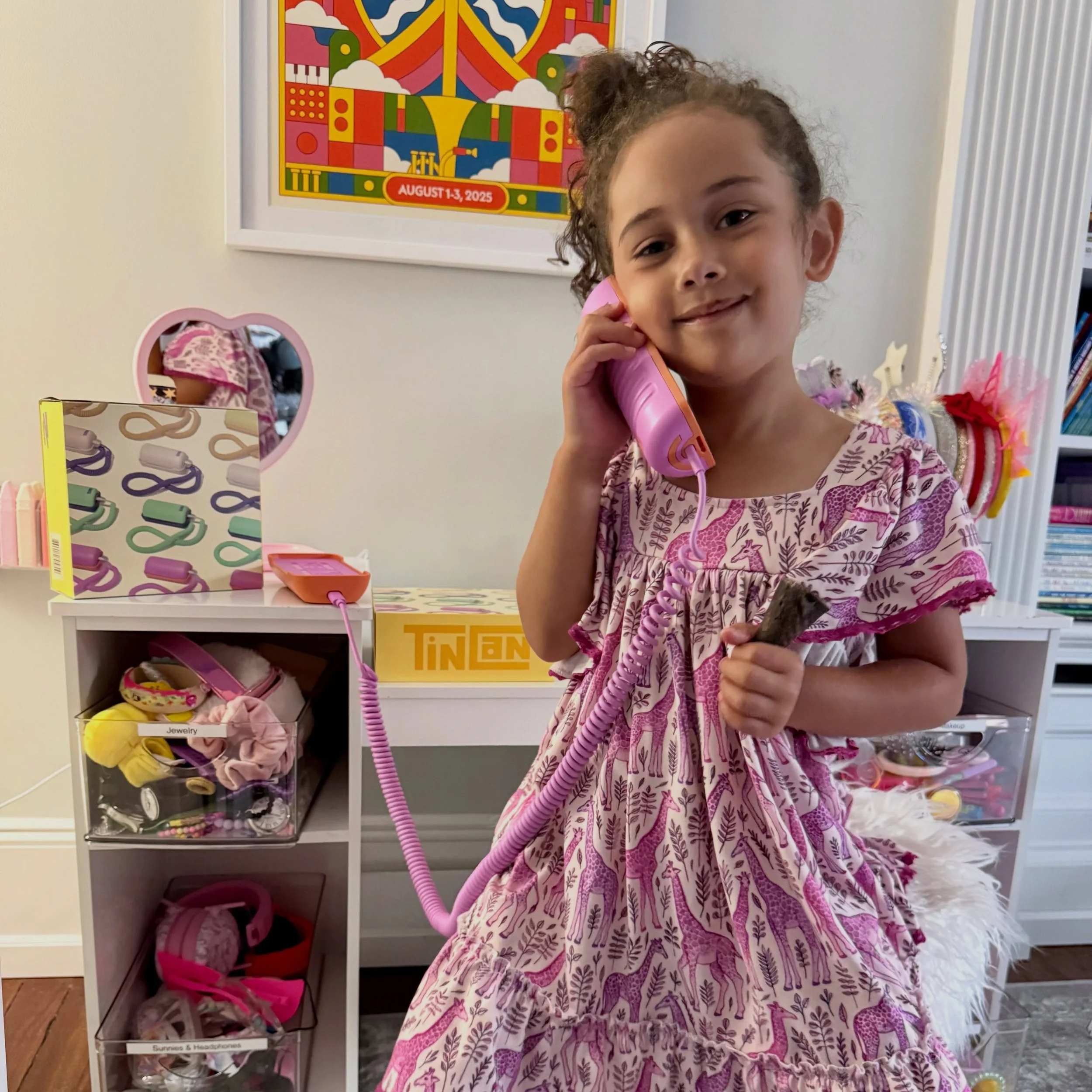 Obsessed with our @tincan.kids and can&rsquo;t stop gifting it to all the kiddies we know!! This is the COOLEST gadget for your littles. Izzy loves it so much, she asked me to post her video - ice cream and all! 🤣 ☎️🥫🍦😻💗 #tincankids #tincankidsp