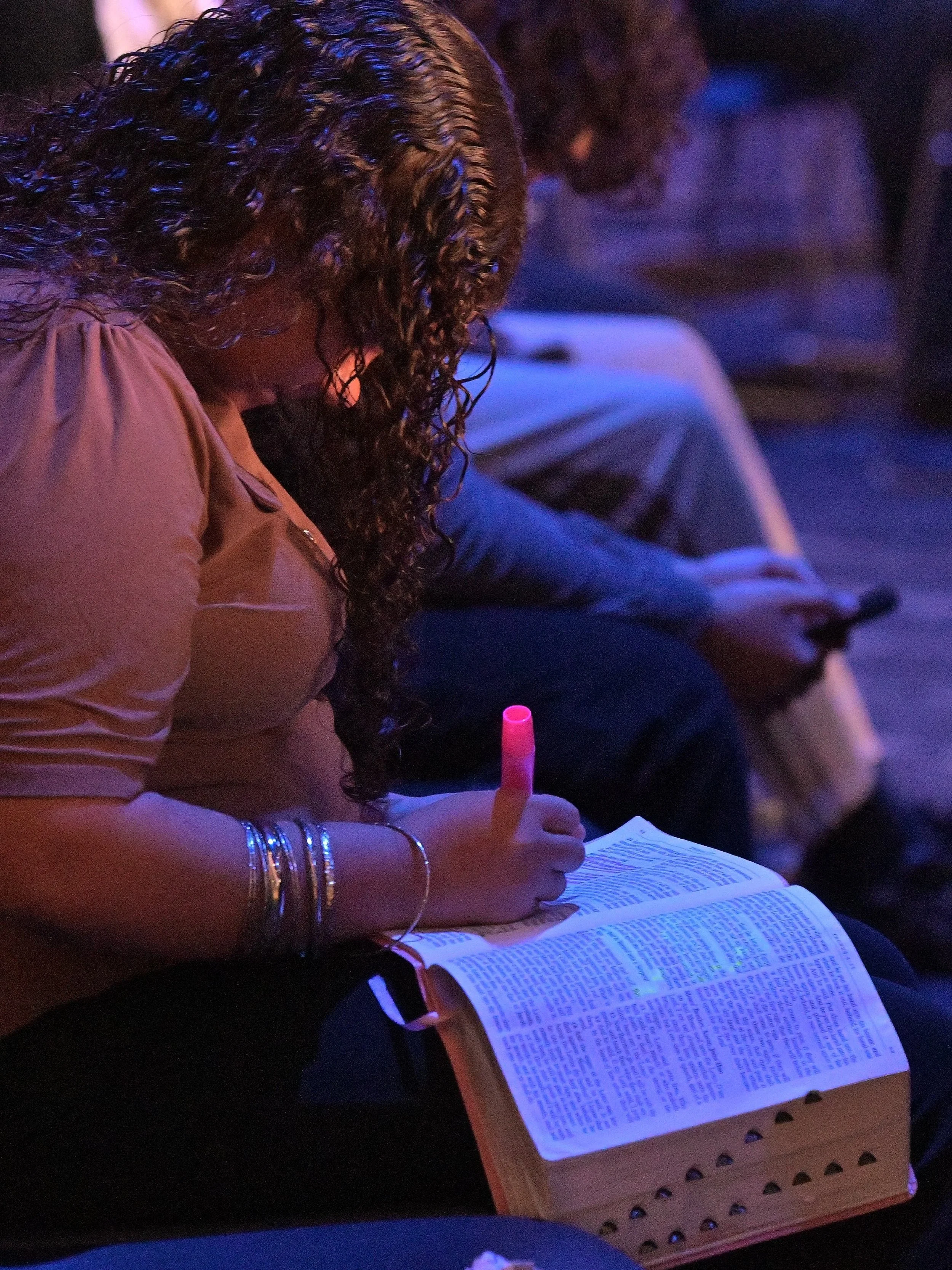 LAST NIGHT&rsquo;S HIGHLIGHTS 📸🔥
Big laughs, powerful worship, a challenging Word, and the BEST community!
From learning about Moses and stepping out in faith to growing together in groups, Wednesday nights just keep getting better!
We love our Num