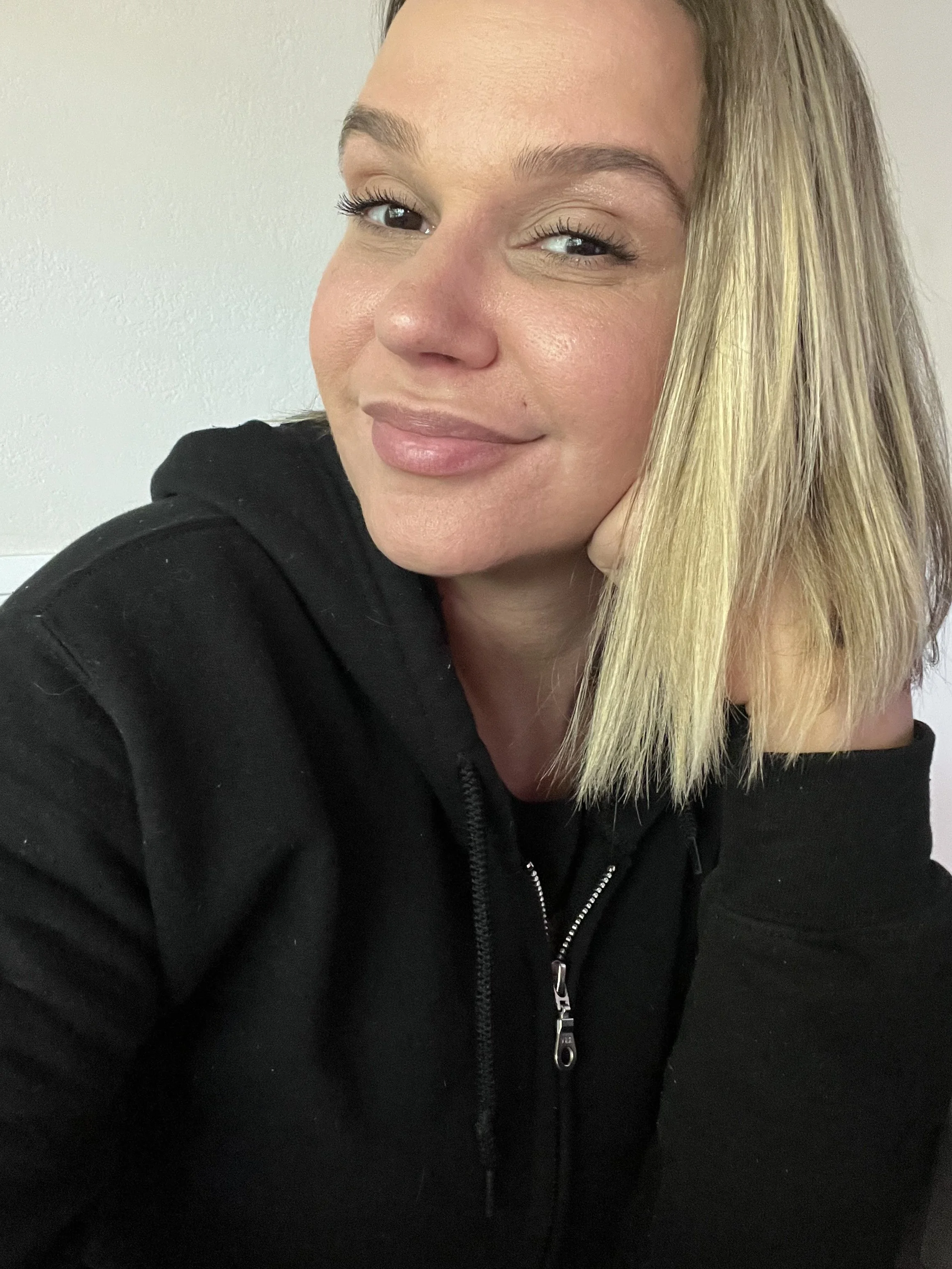 Maria Martinova, LMFT, relational and somatic therapist in the East Bay,California