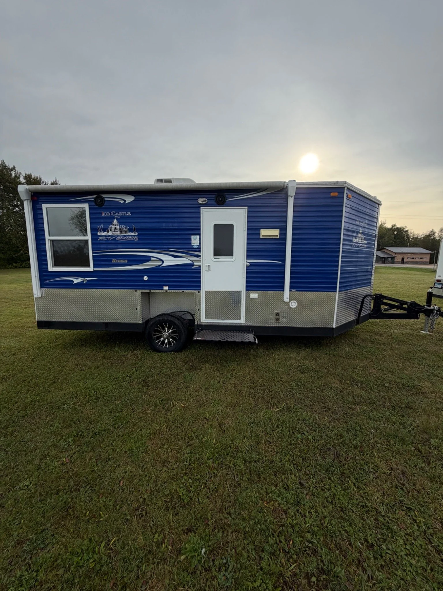 USED 2024 Ice Castle 8 x 17 RV Edition Hybrid