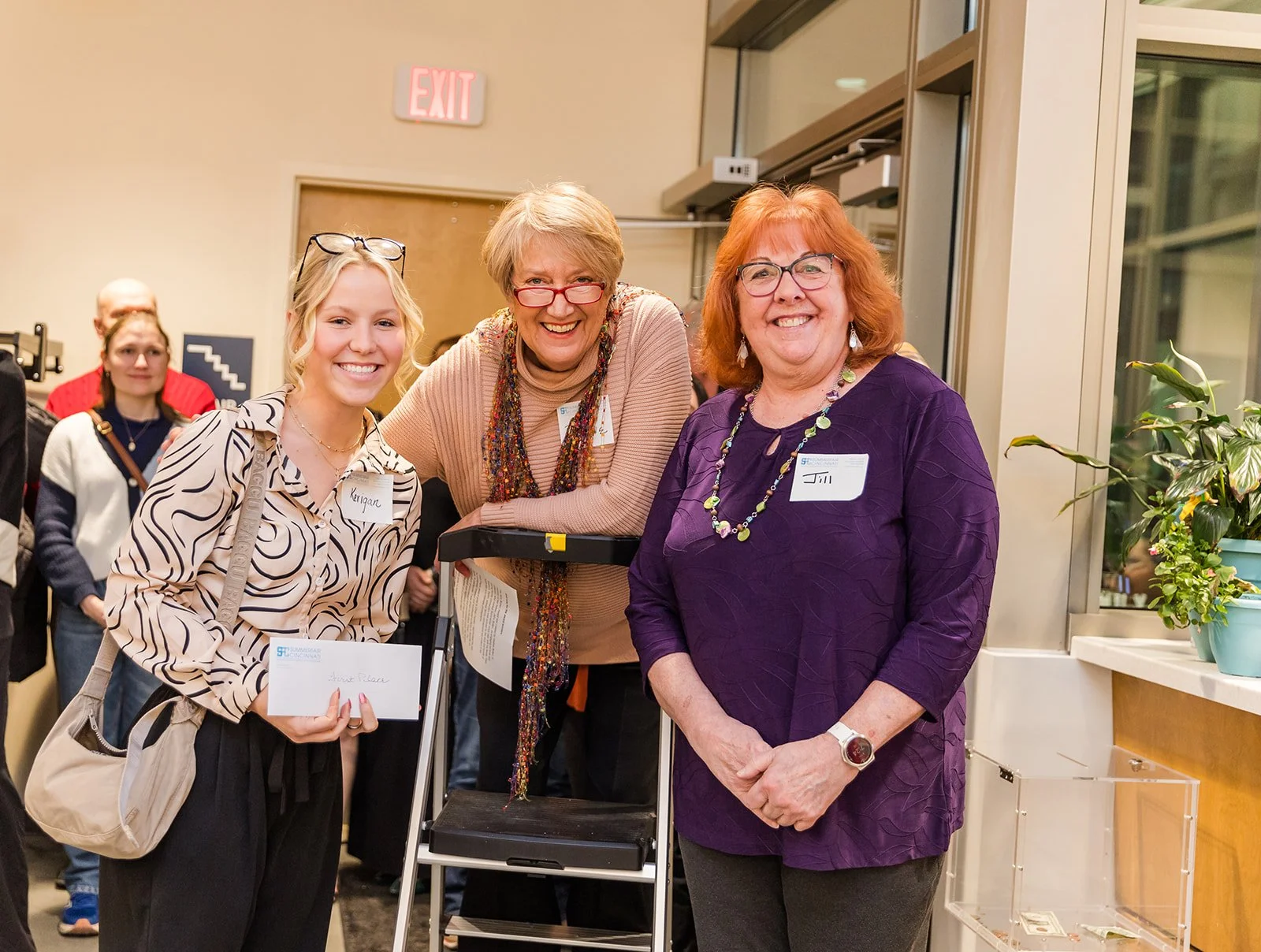  Kerigan Pollard, Mount St. Joseph University, first place winner, with Jayne Utter, Summerfair’s managing director and Jill Conway, Summerfair’s board president. 