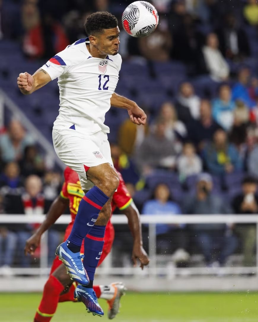 Miles Robinson, Soccer 