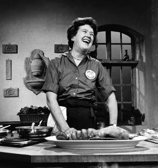 Julia-Child-e1471296997376.png