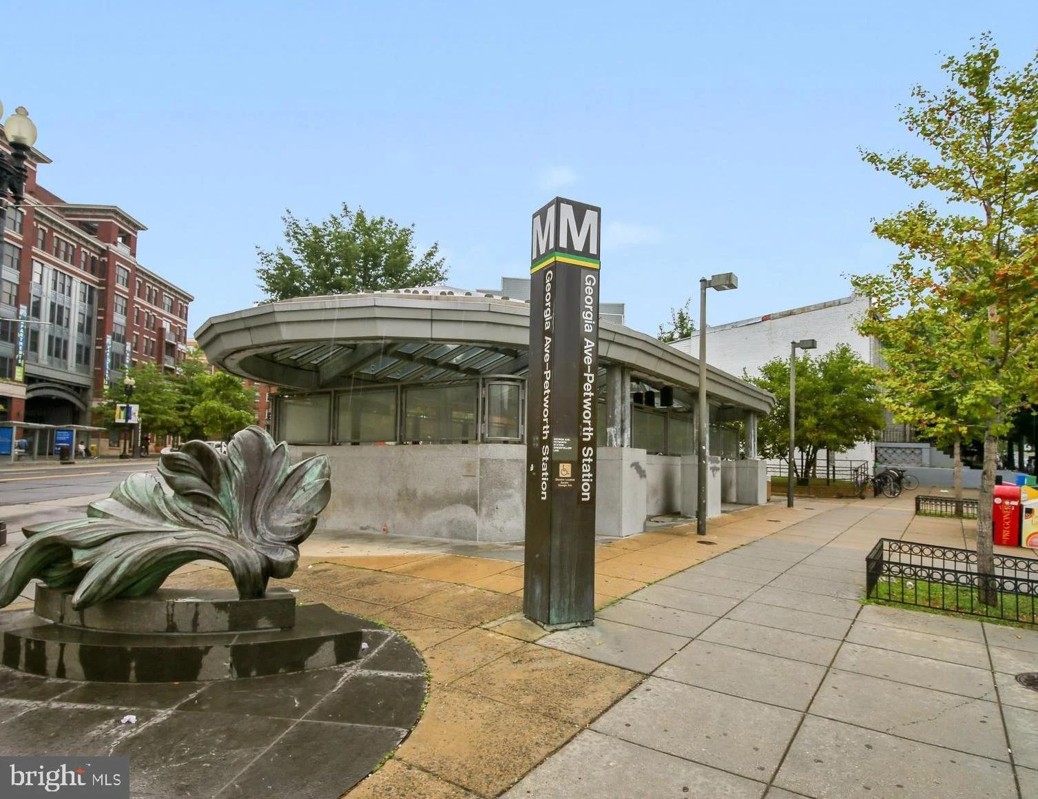 35-3912-8th-st-nw-ph2.jpg