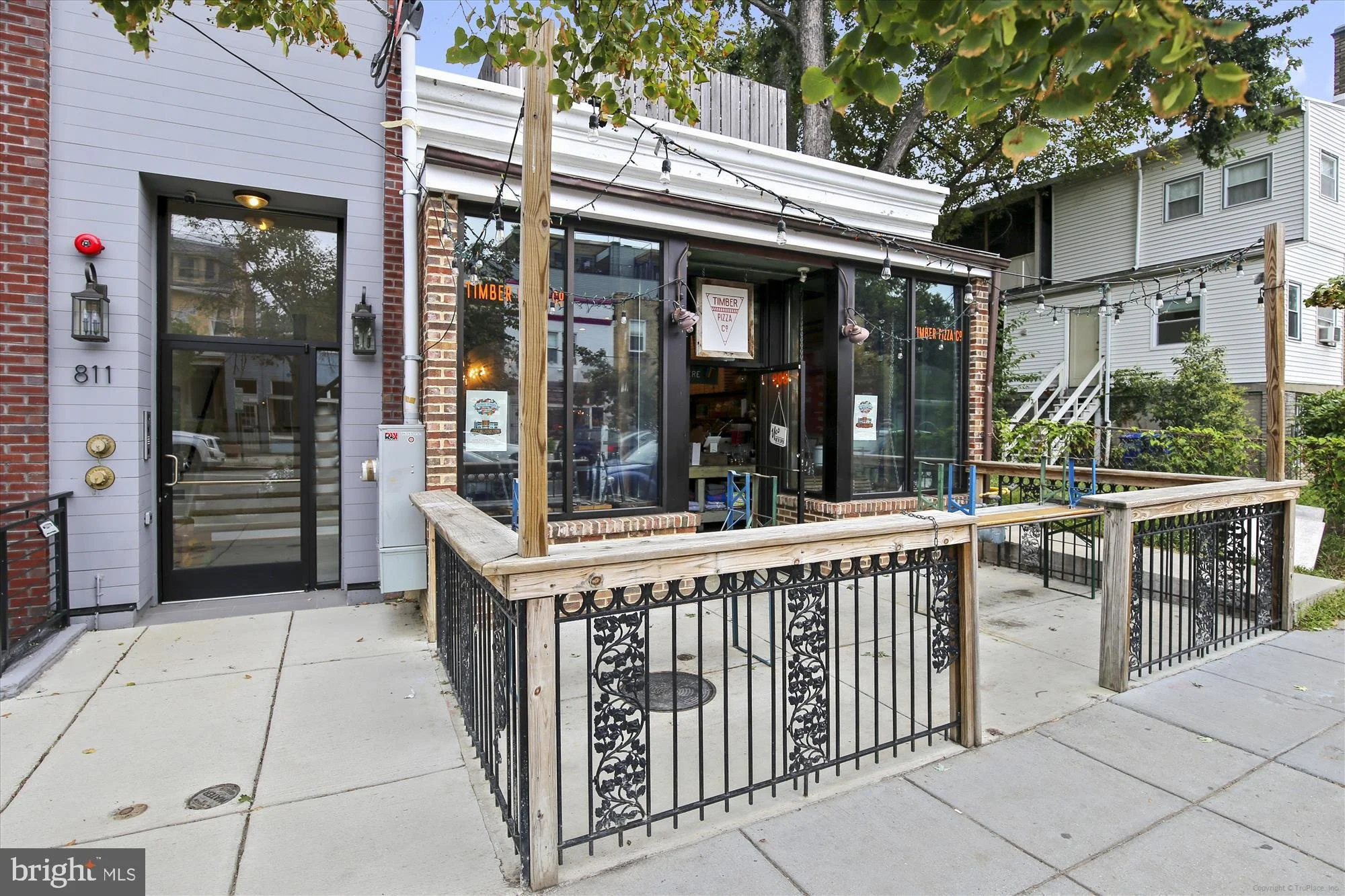 37-3912-8th-st-nw-ph2.jpg
