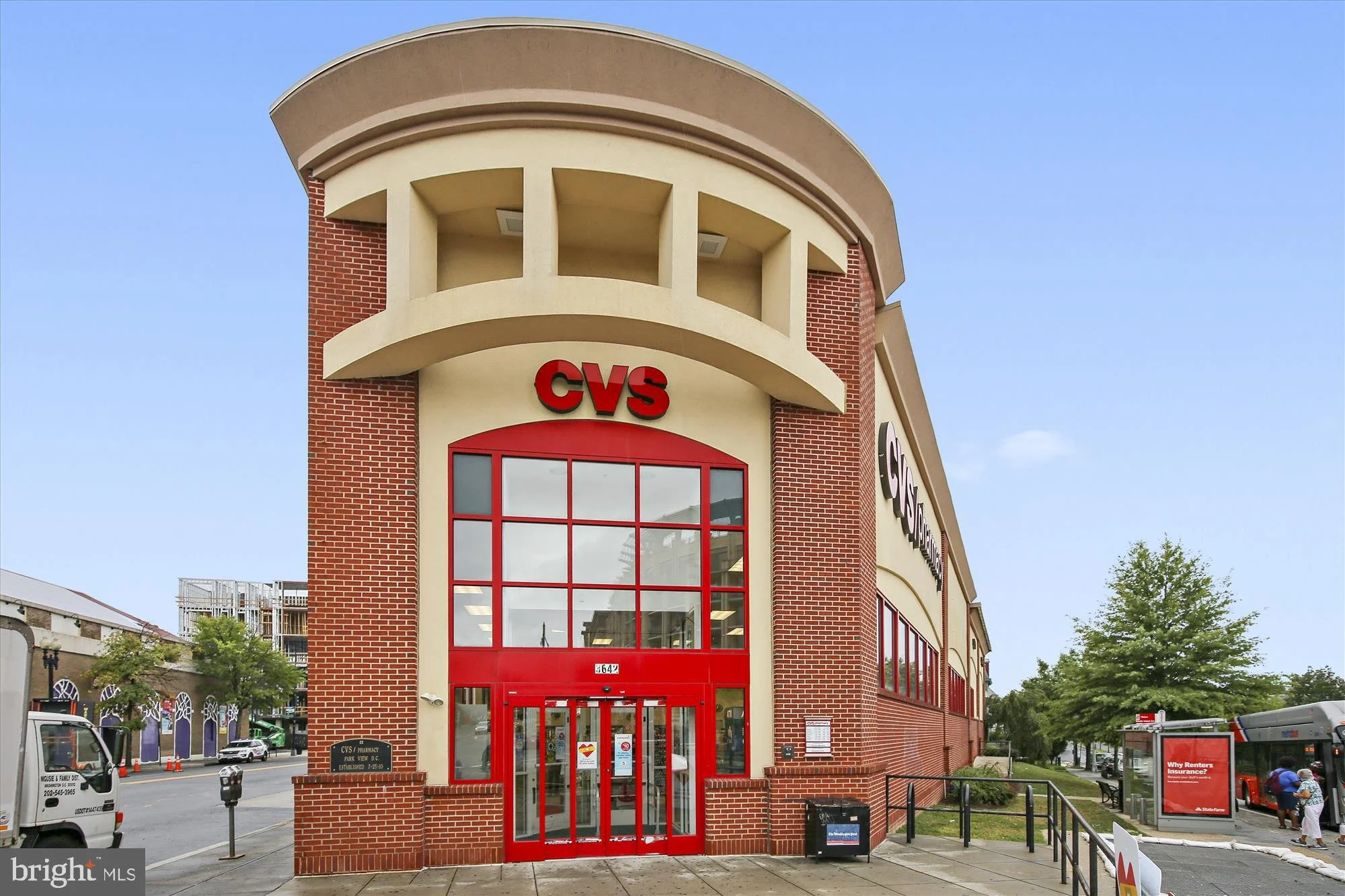 44-3912-8th-st-nw-ph2.jpg