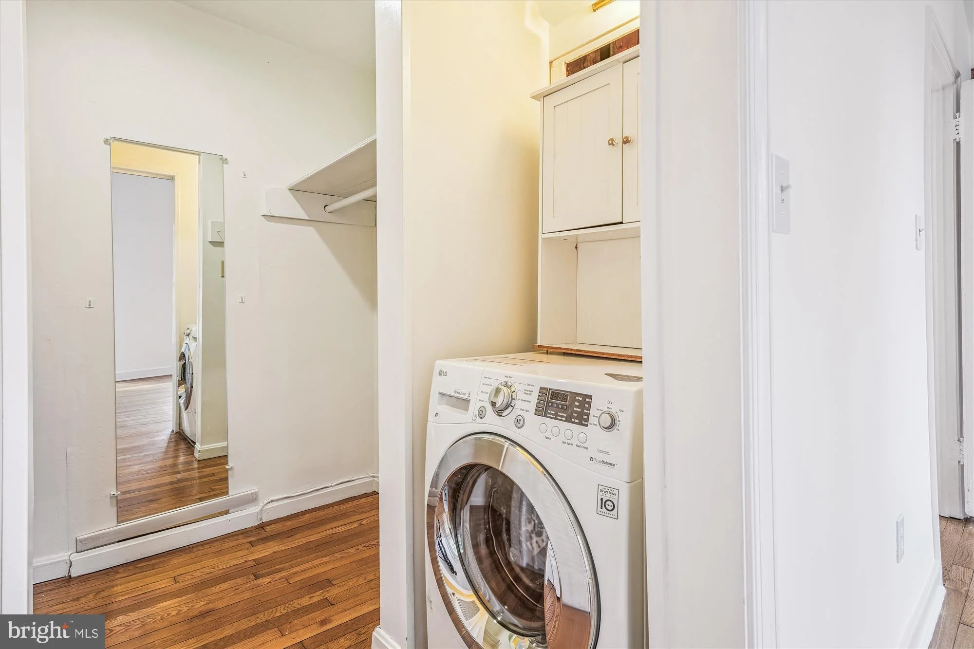 25-533-6th-st-se.jpg