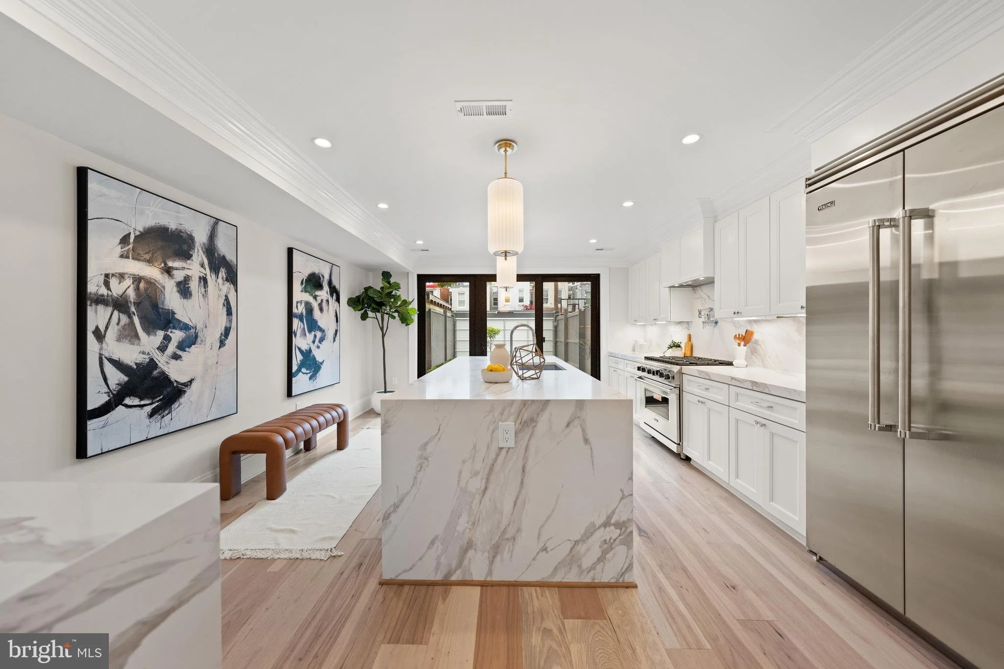 12-533-6th-st-se-renovated.jpg