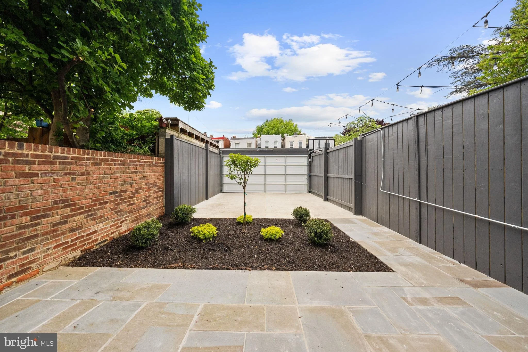 19-533-6th-st-se-renovated.jpg