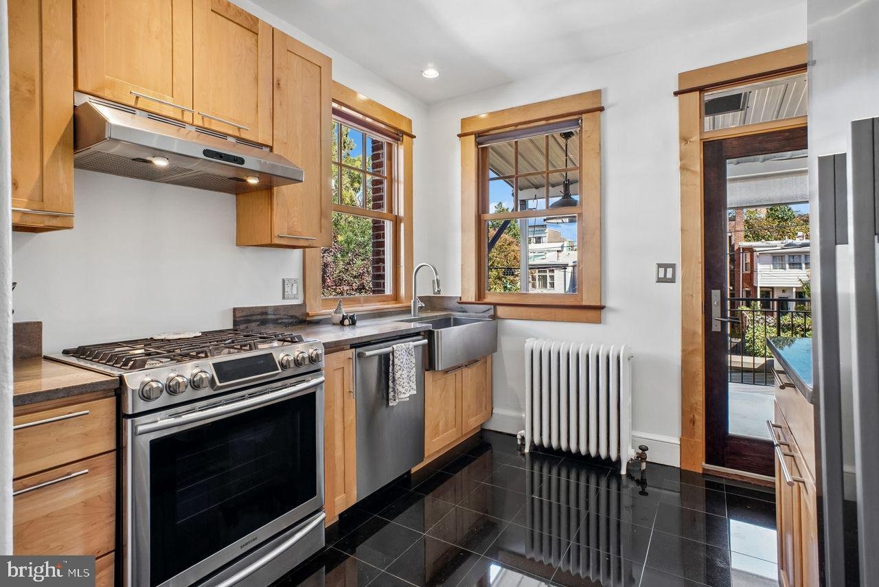 24-511-7th-st-ne.jpg