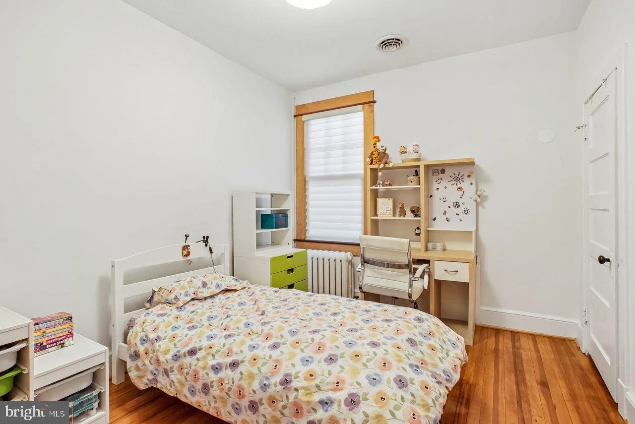 28-511-7th-st-ne.jpg