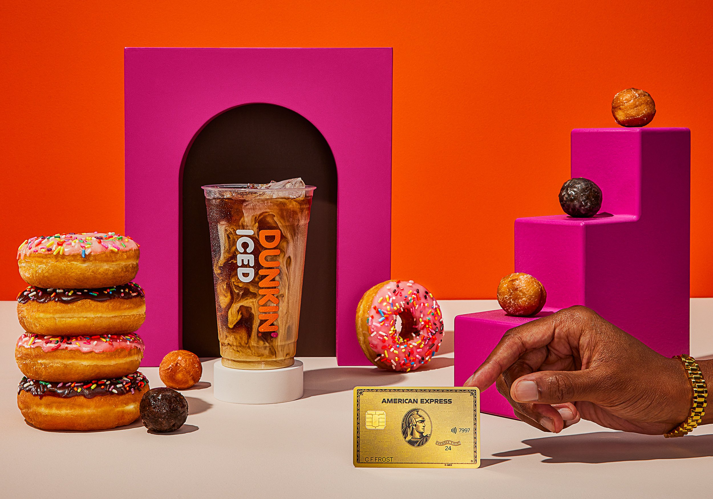 AmexGold_Dunkin_2500x1750.jpg