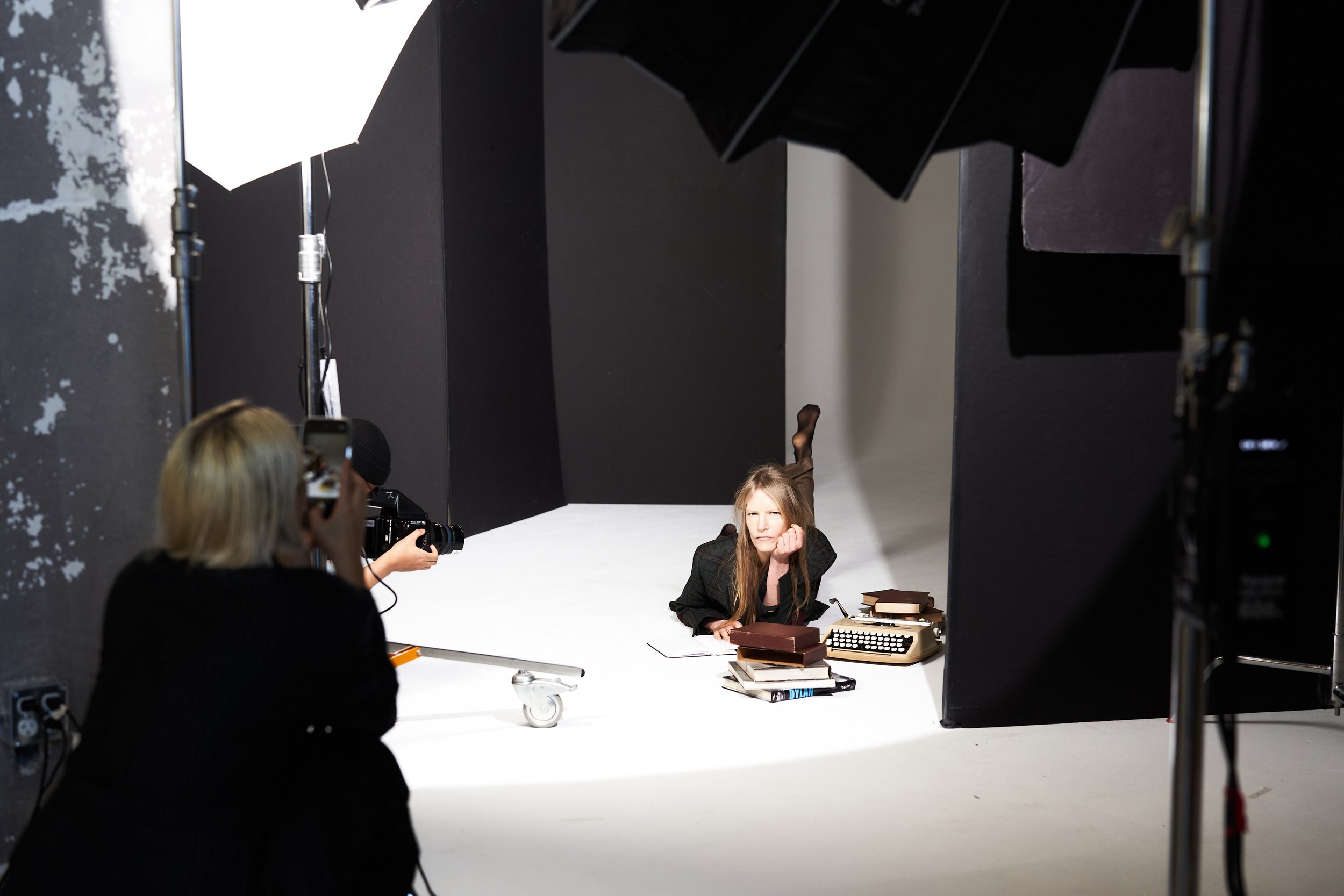 BTS of Kirsten Owen for Vogue Portugal 
