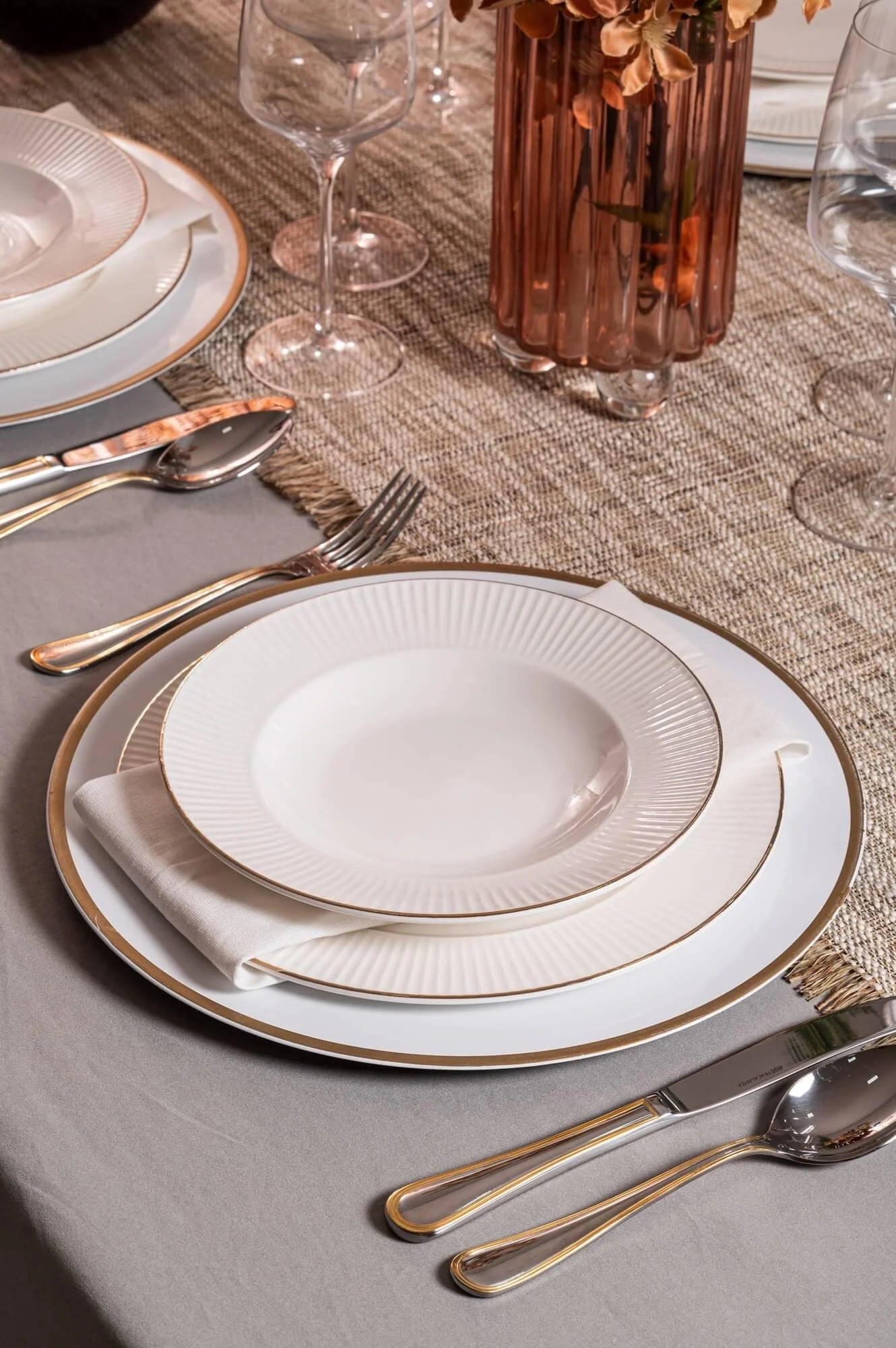 How to Choose the Right Tableware for Every Occasion