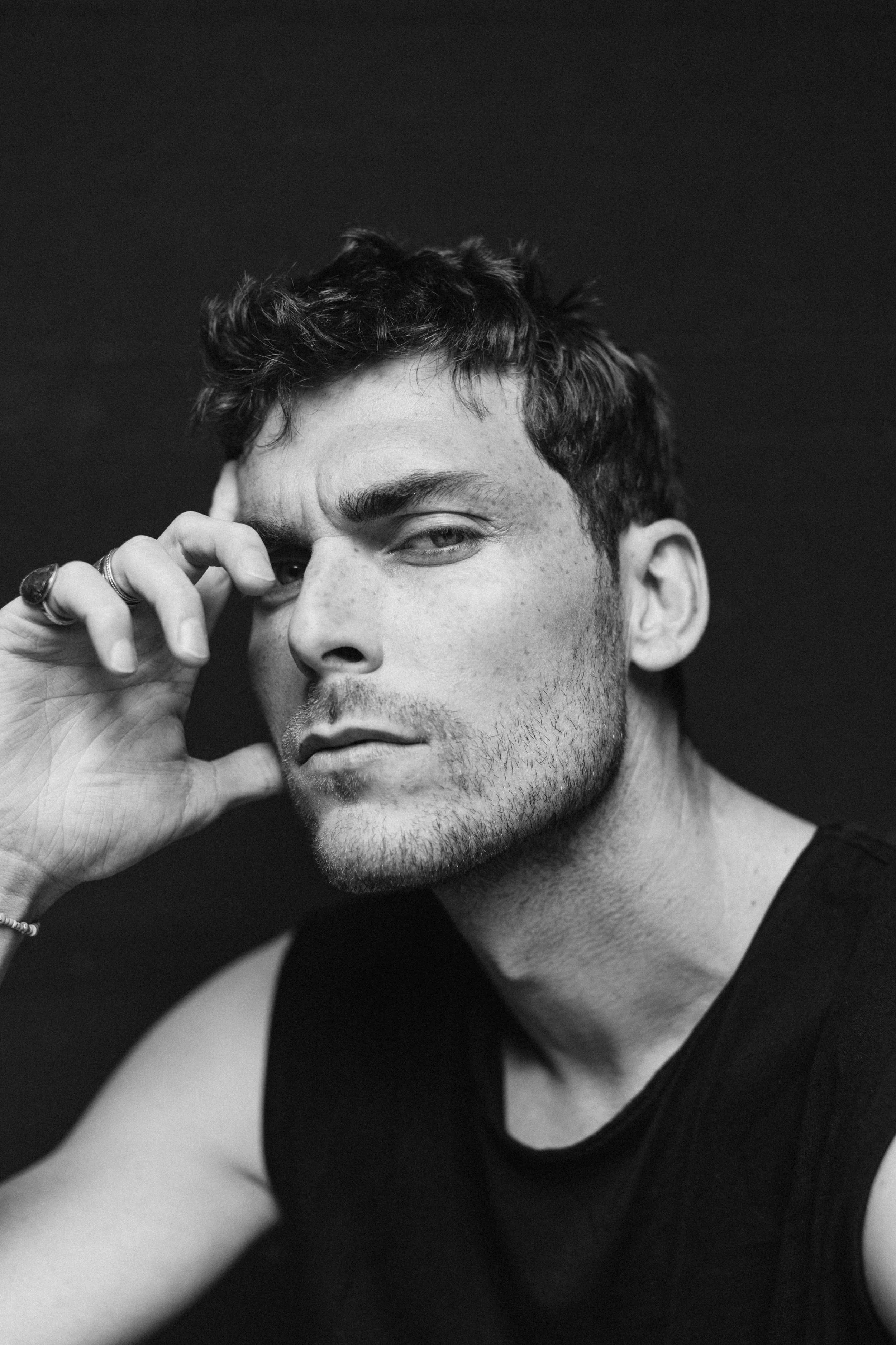 22-alexandre-martin-main.jpg