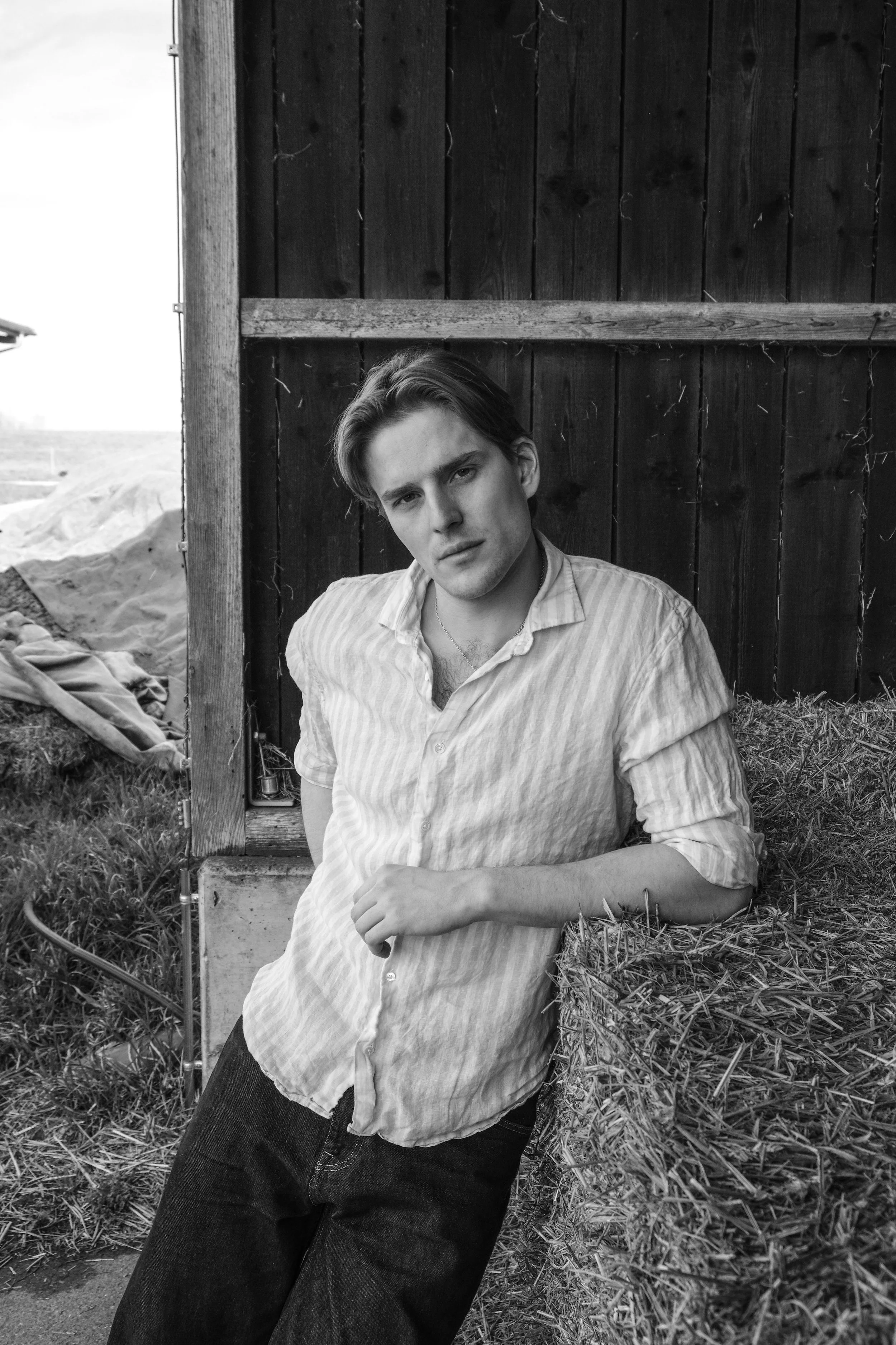 28-benjamin-aston-main.jpg