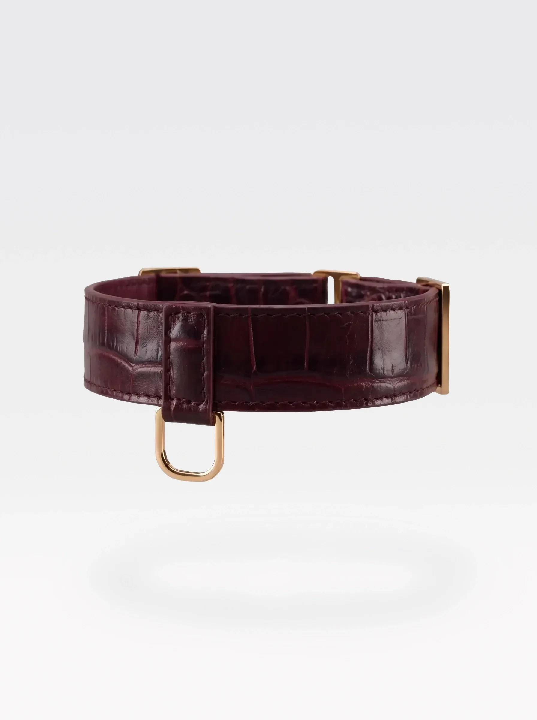 Sainte Sve Choker Croc in burgundy crocodile-embossed lambskin with burgundy nappa lambskin lining and a 24K gold-plated brass D ring, side view