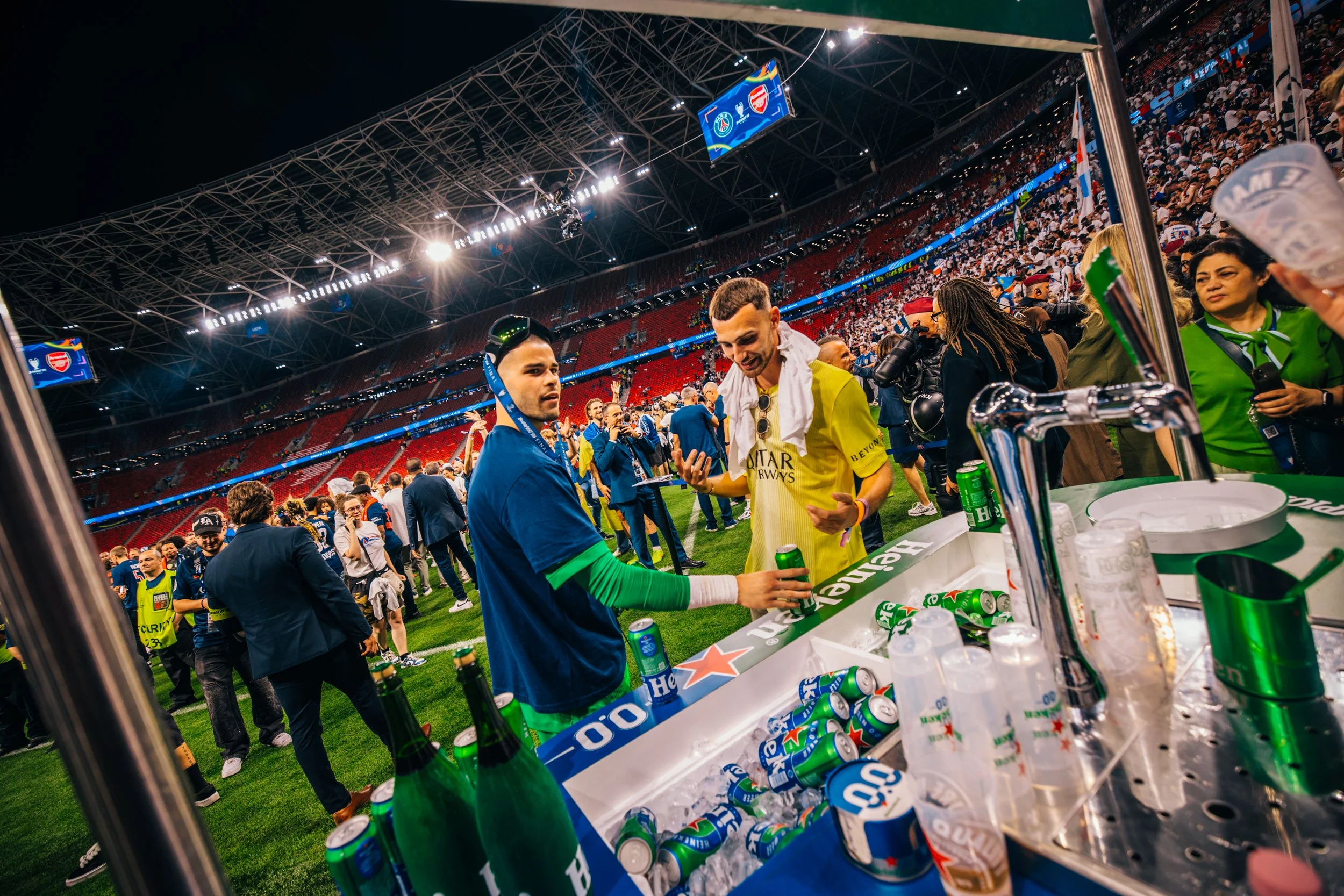 UCLBudapest_Heineken_SetVexy_SVC_4353.jpg
