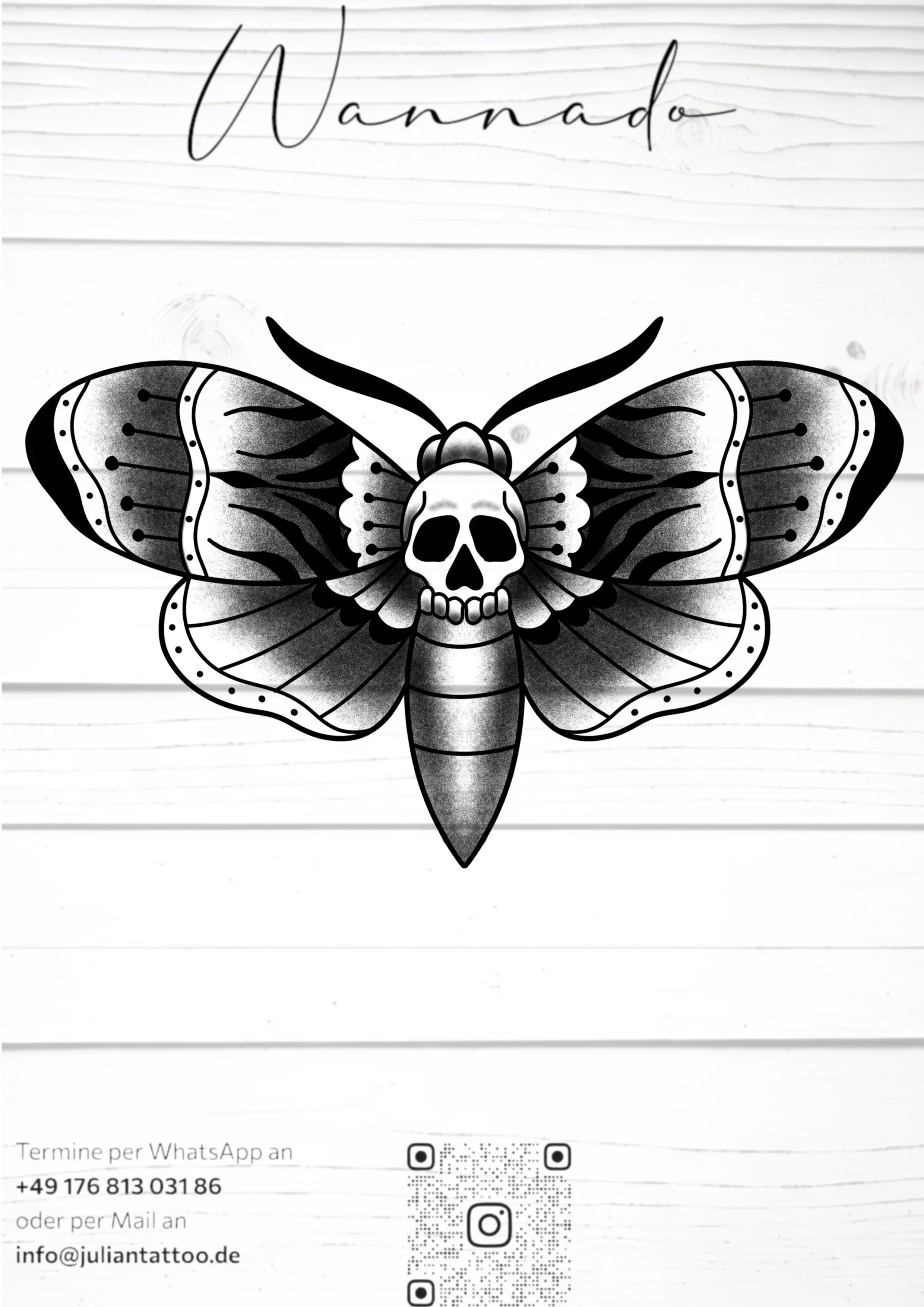Schwarz-weiß Tattoo-Design eines Schmetterlings mit Totenkopf im Zentrum, mit der Schrift 'Wannado' oben.
