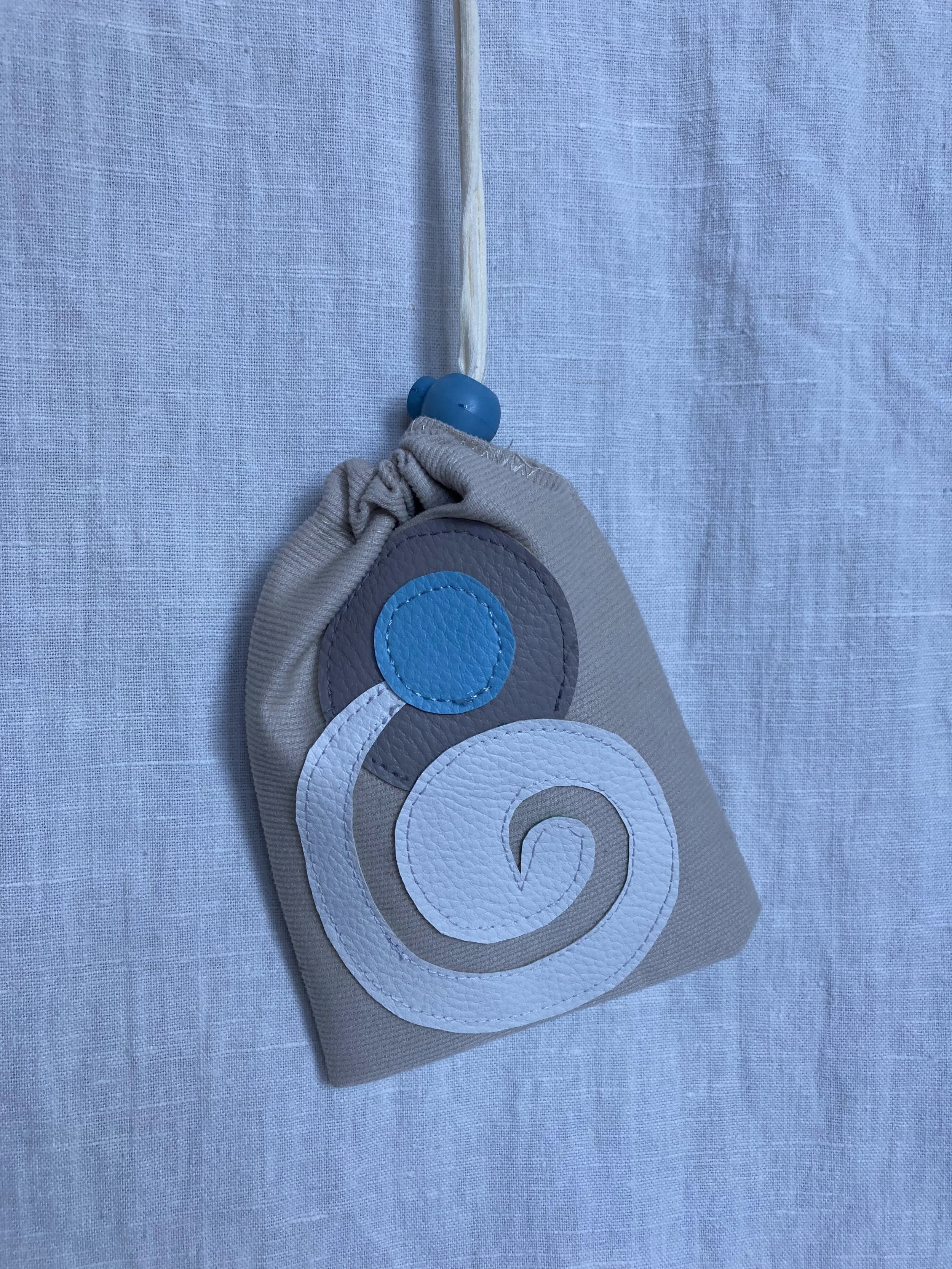 Spiral Pouch