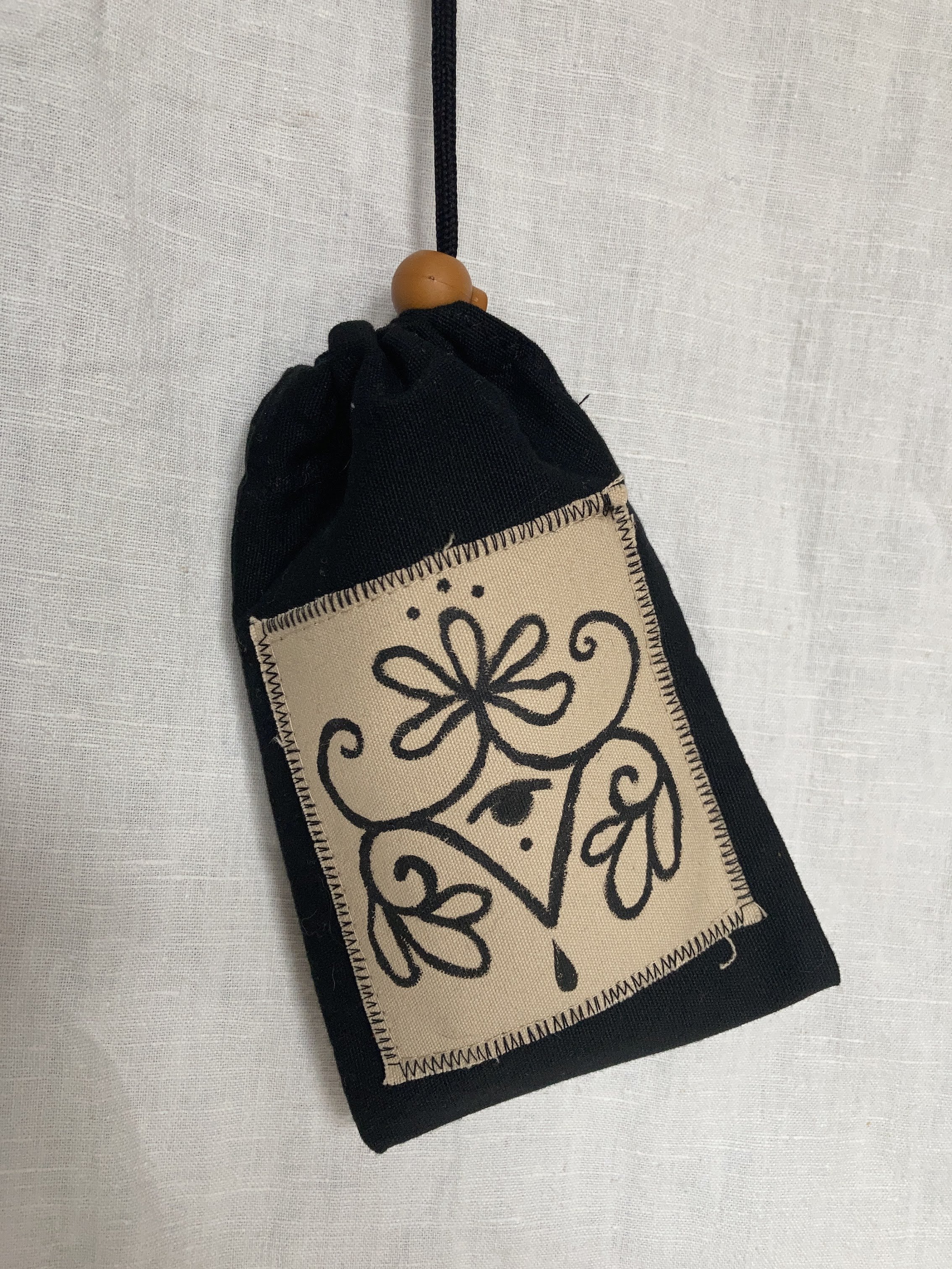 Wombflower Pouch