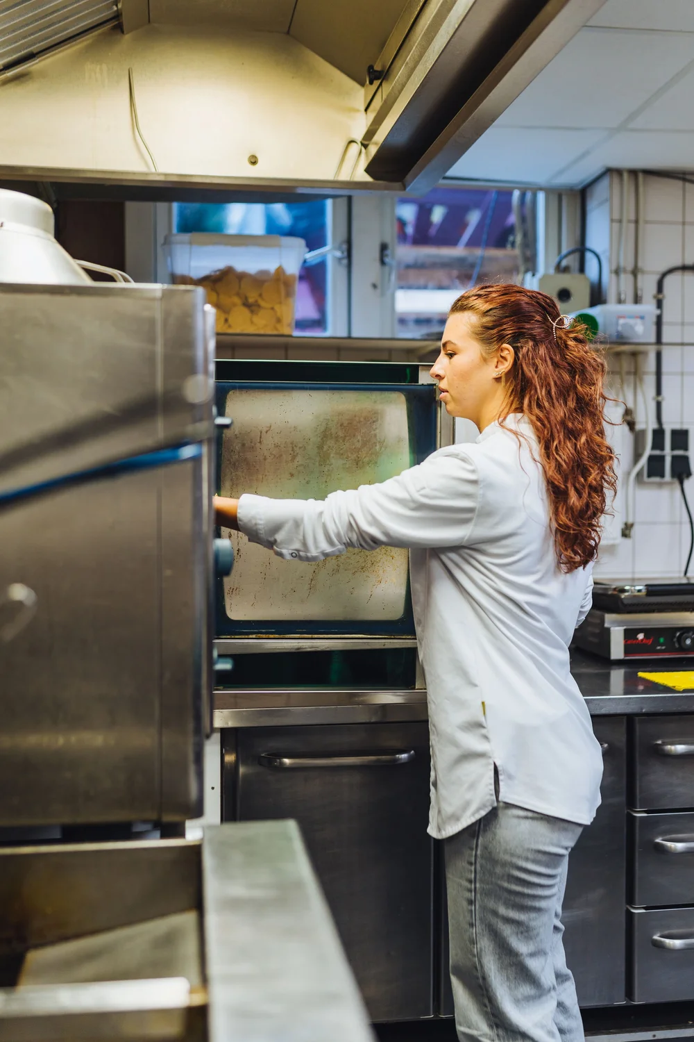 Koks van Equa Vita in de keuken
