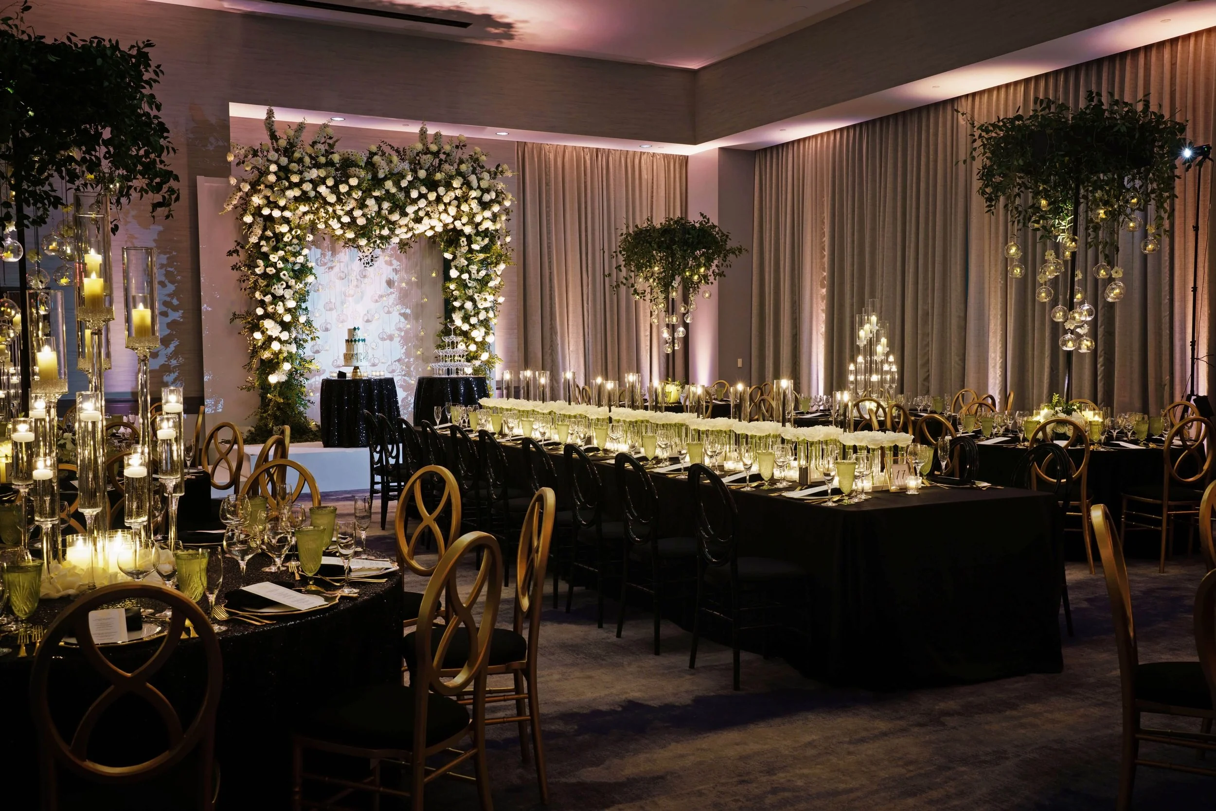 New Years Eve wedding reception with custom uplighting in Pittsburgh at the Fairmont