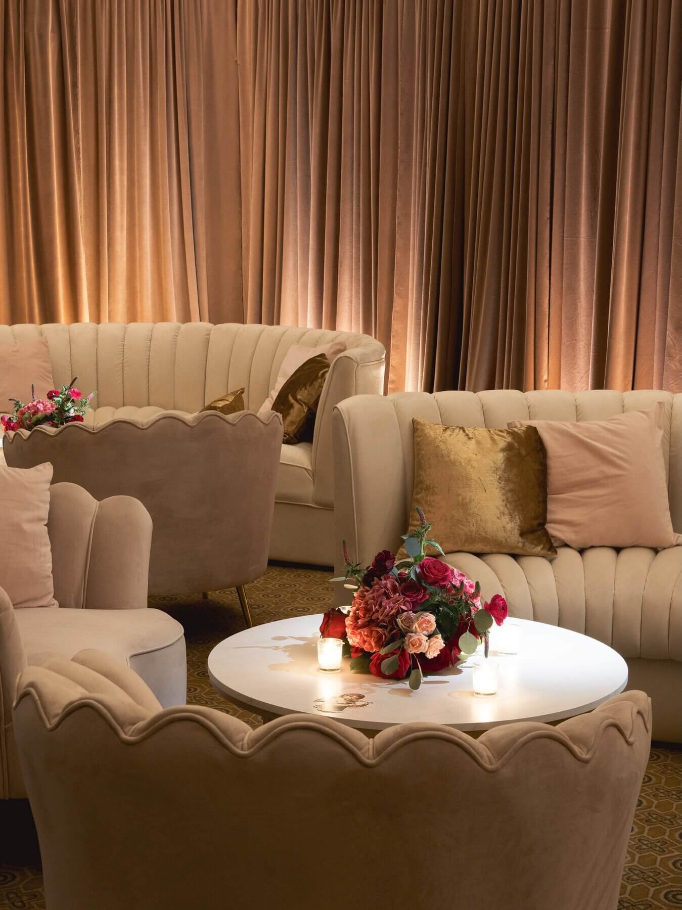 Pittsburgh wedding venue illuminated with elegant wireless LED uplighting