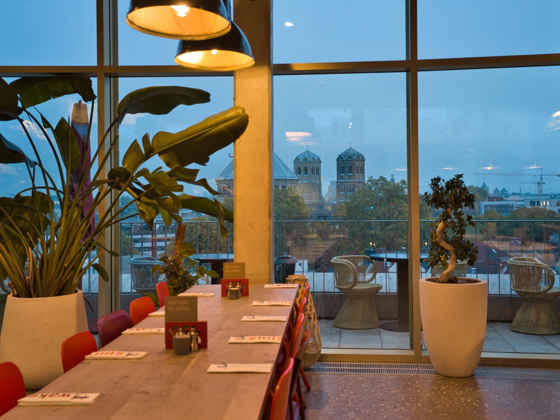 25Hours_Hotel_The_Circle_Cologne-01.jpg