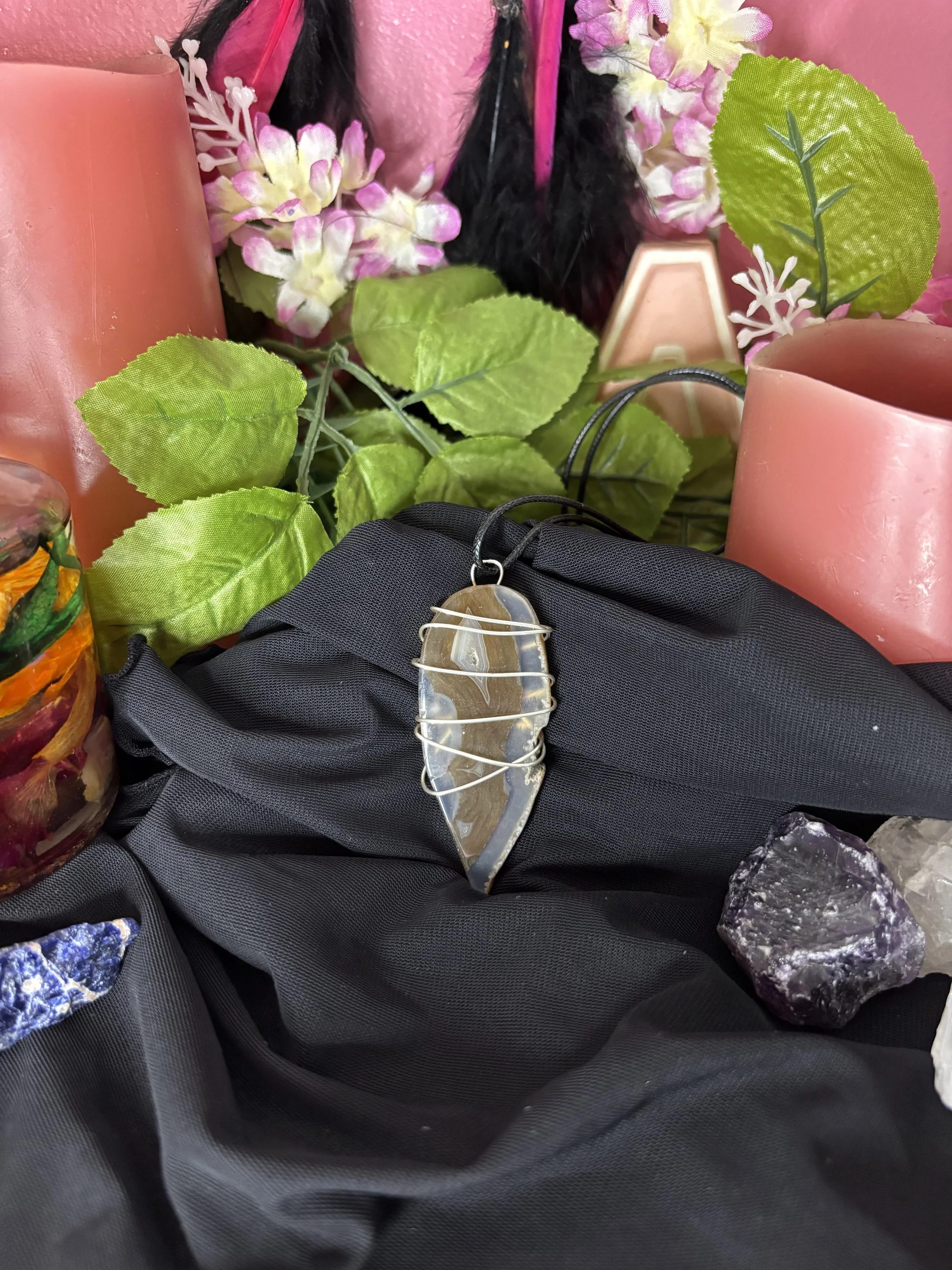 Brown Agate Wire Wrapped Pendent