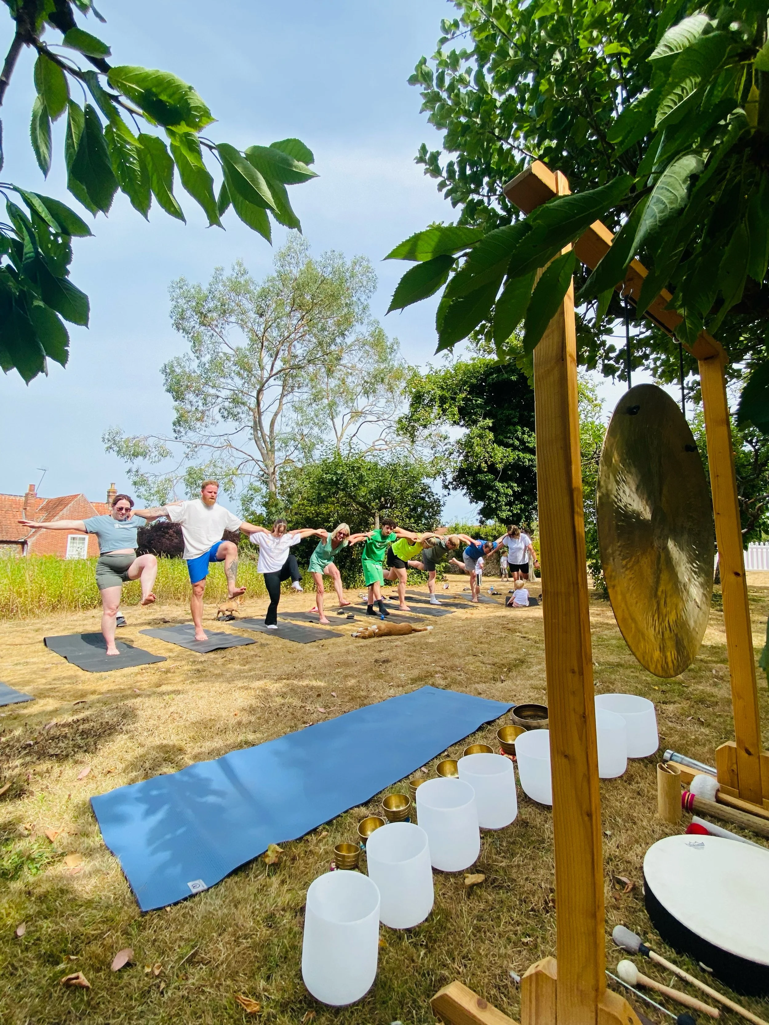 #HappyBankHoliday 🌝🌾 sweet august, inspiring us to bask, indulge, luxuriate and savour the last drops of summer sun!

It&rsquo;s been a bootiful season sharing FAMILY YOGA this summer with @perfectpampernorfolk 

#birthdayyoga #walsinghamyoga #wals