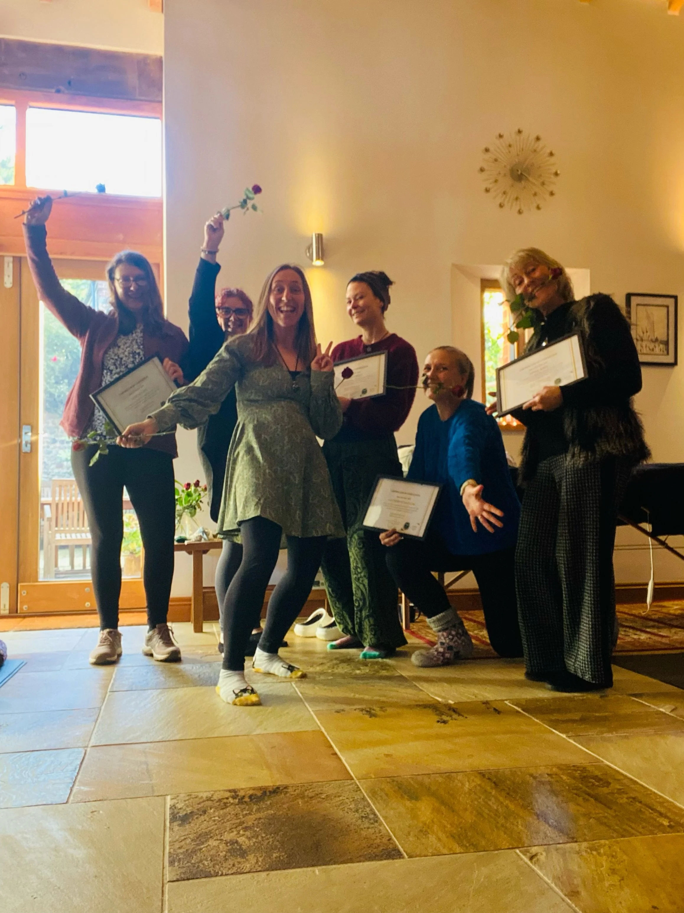 🪬Powering up our purpose with our REIKI COURSES! 

📸✨Congratulations to our bright brave and beautiful students completing their training with Reiki 1 (Self Healing) and Reiki 2 (Practitioner) on our Retreat weekend 

Returning soon for our❤️&zwj;?