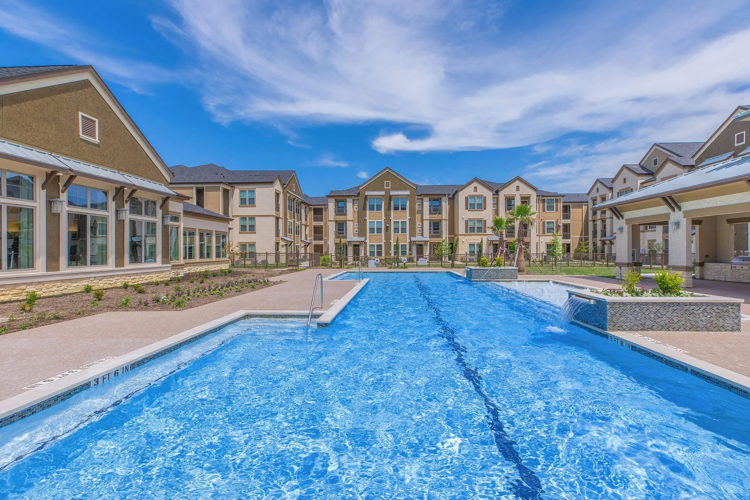 Grand Bay Apartments Pool