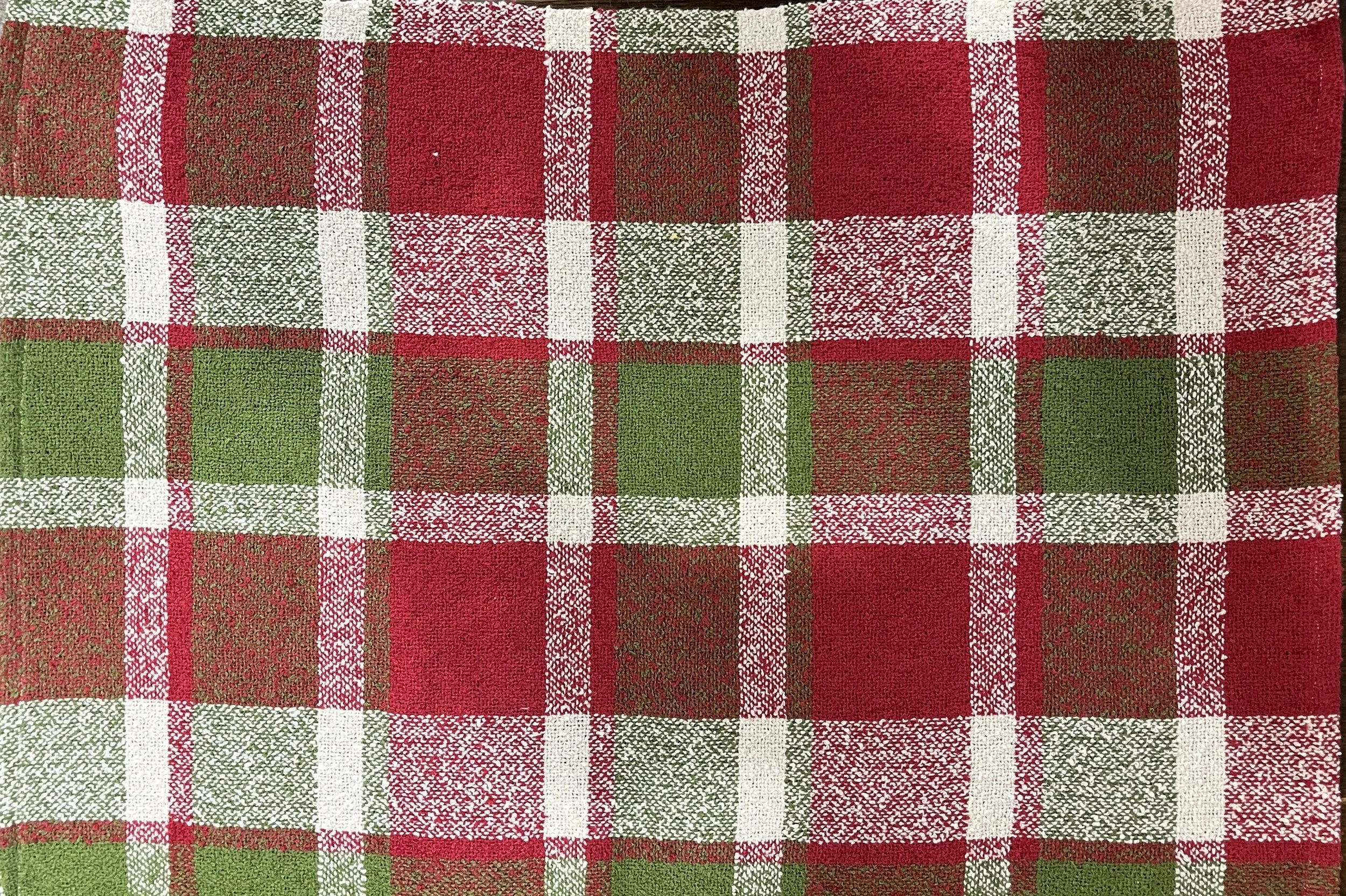 Holiday Plaid. #2
100% Cotton Boucle
approx. 18 x 26