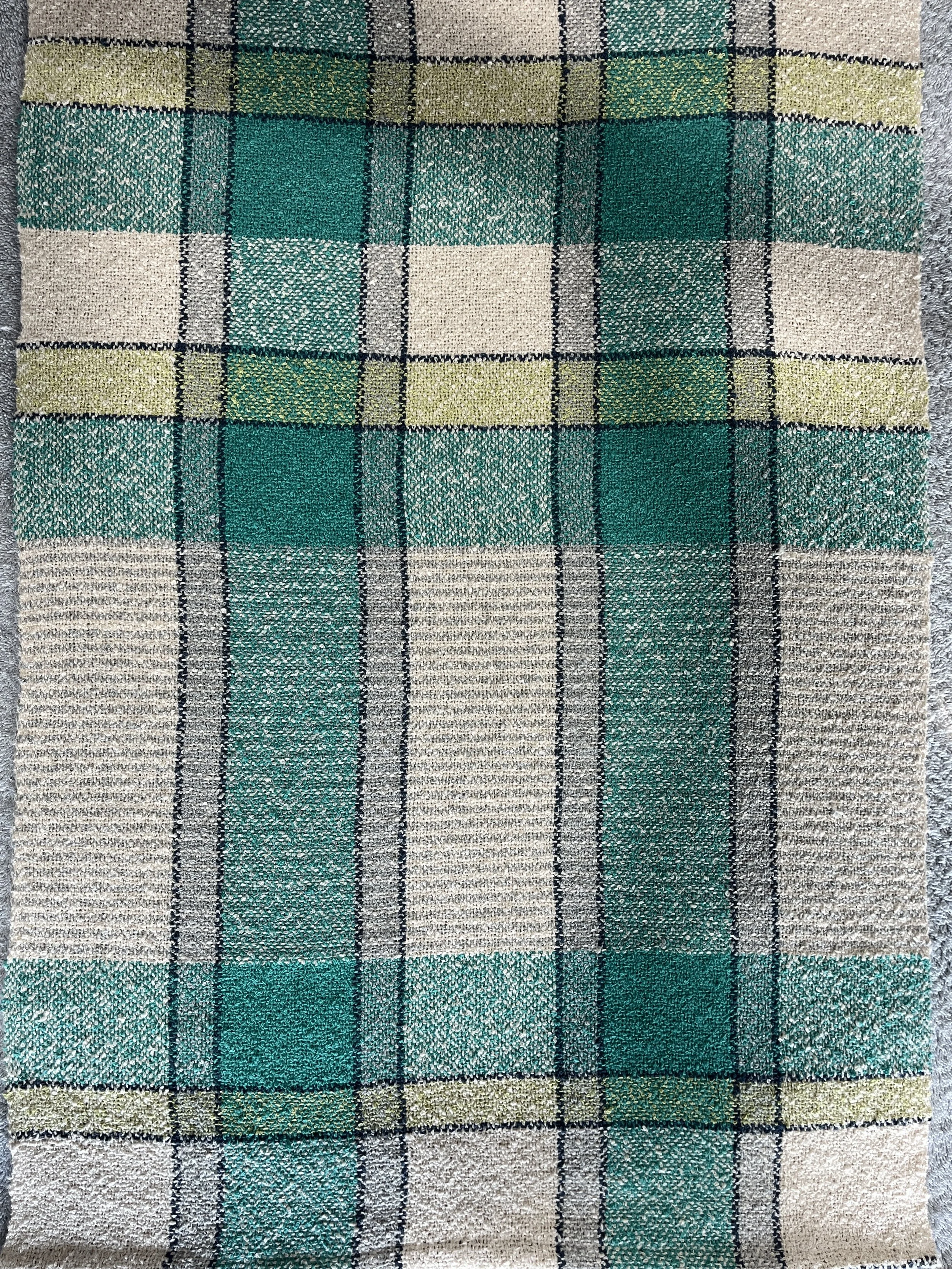 Tea towel  approx. 18 x 26"
100% cotton boucle